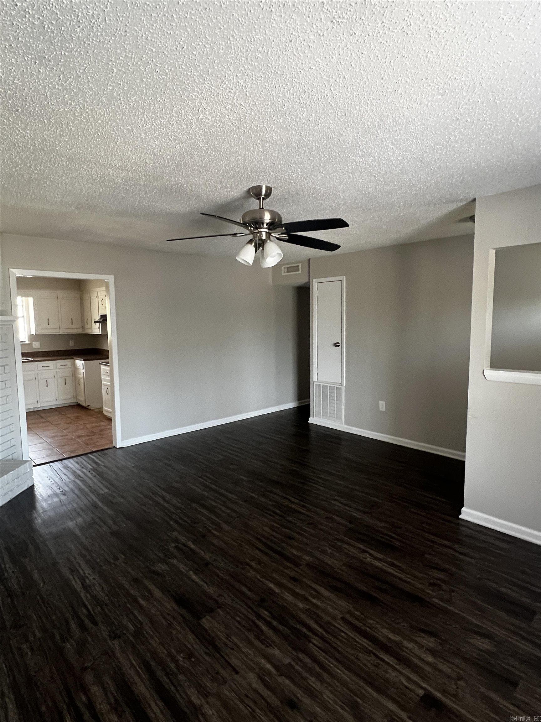 SANDALWOOD - Residential