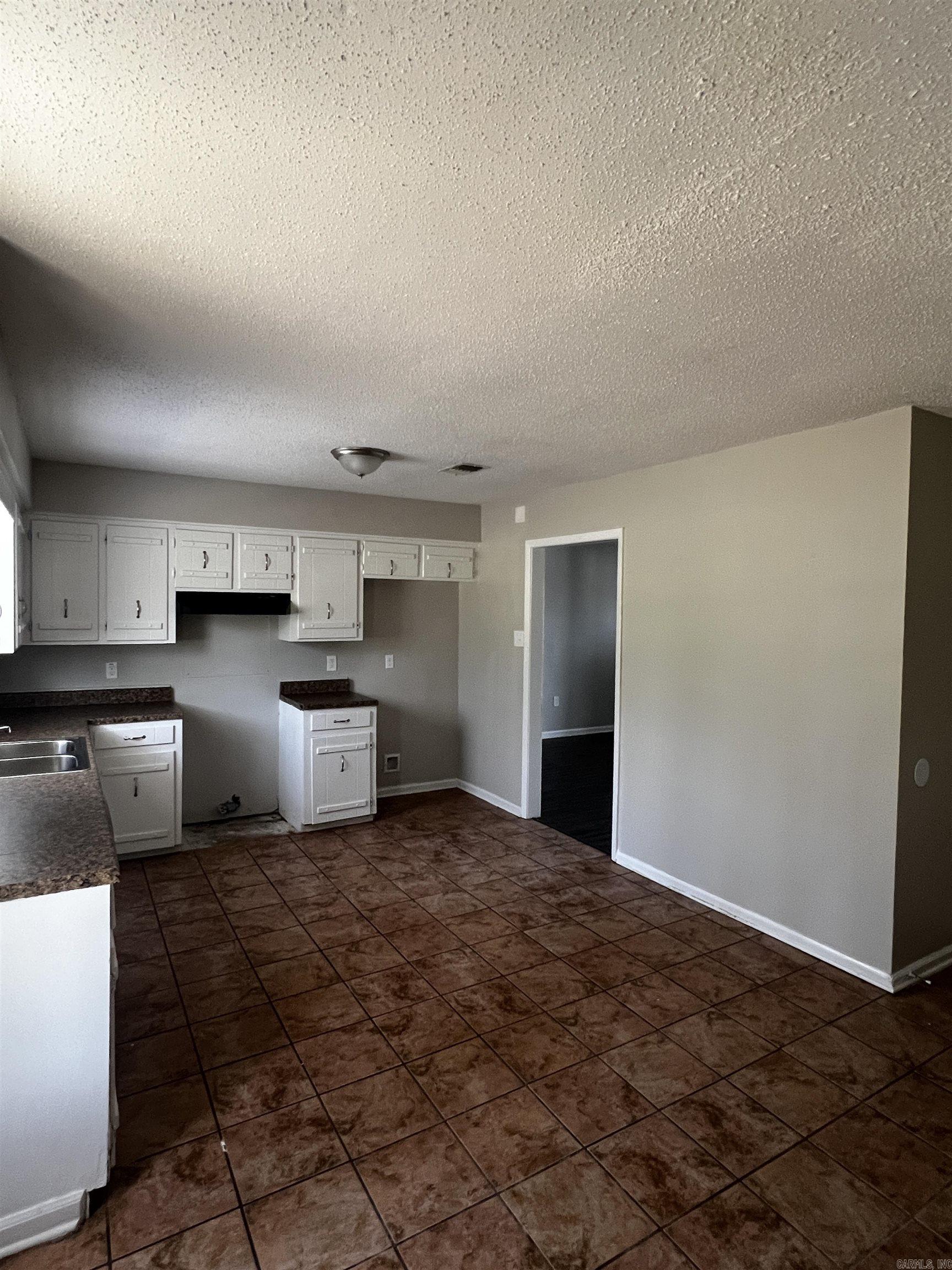 SANDALWOOD - Residential