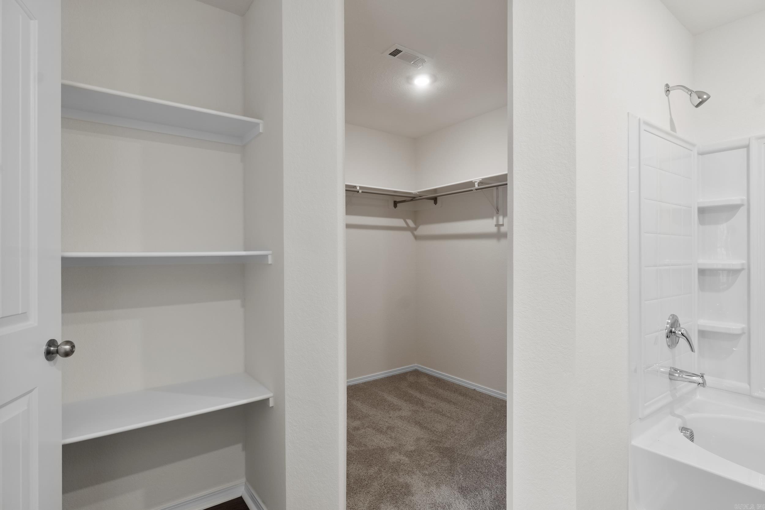 COUNTRY CLUB OF ARK THE - Residential