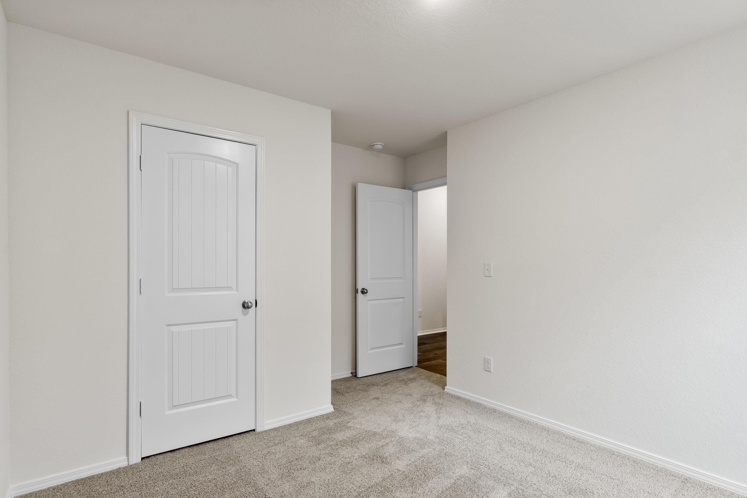 COUNTRY CLUB OF ARK THE - Residential