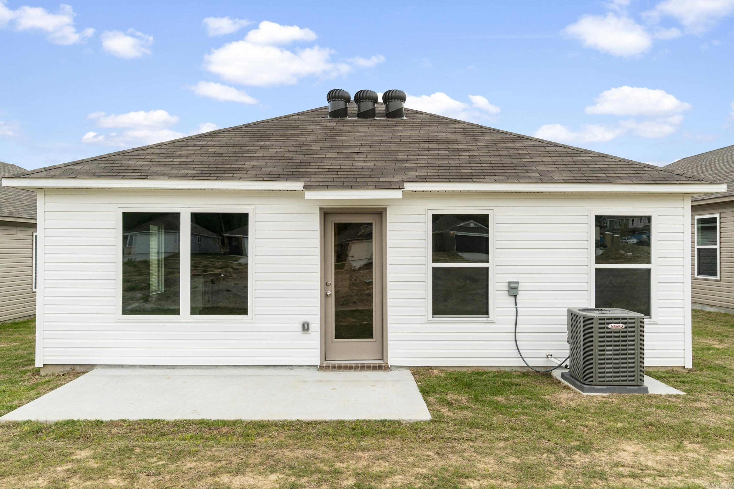 COUNTRY CLUB OF ARK THE - Residential