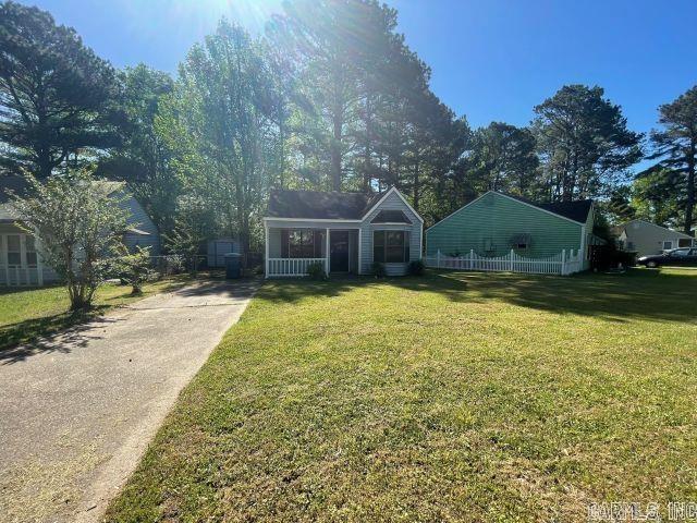 This beautiful 2 bd. 1 full ba. home nestled away in the very quiet subdivision of Langston Acres. It has a beautiful yard with a lot of space. Perfect for a small family. Eat in kitchen with great cabinet space. Call to come see today!