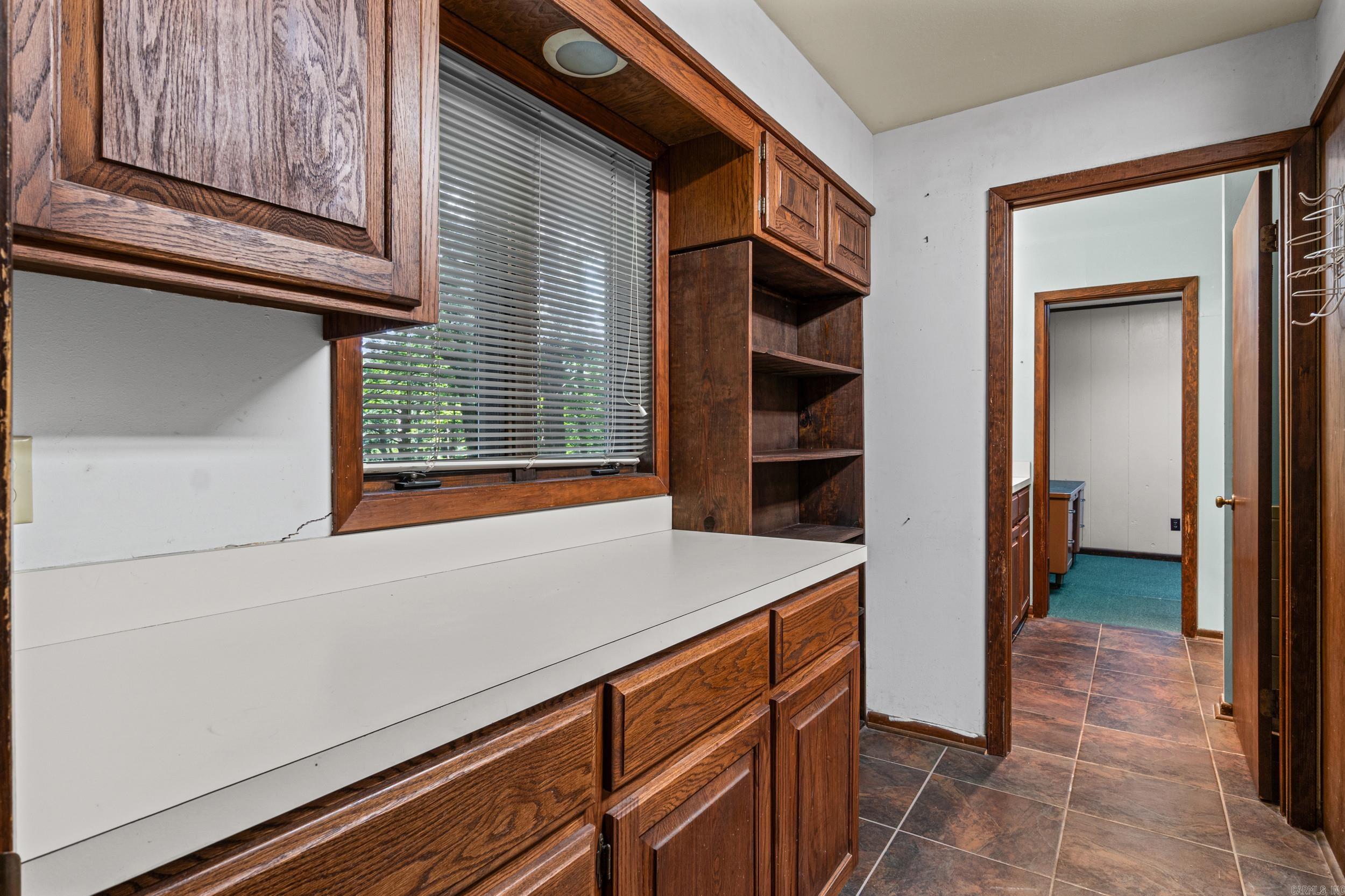 BAYWOOD - LAKE - Residential