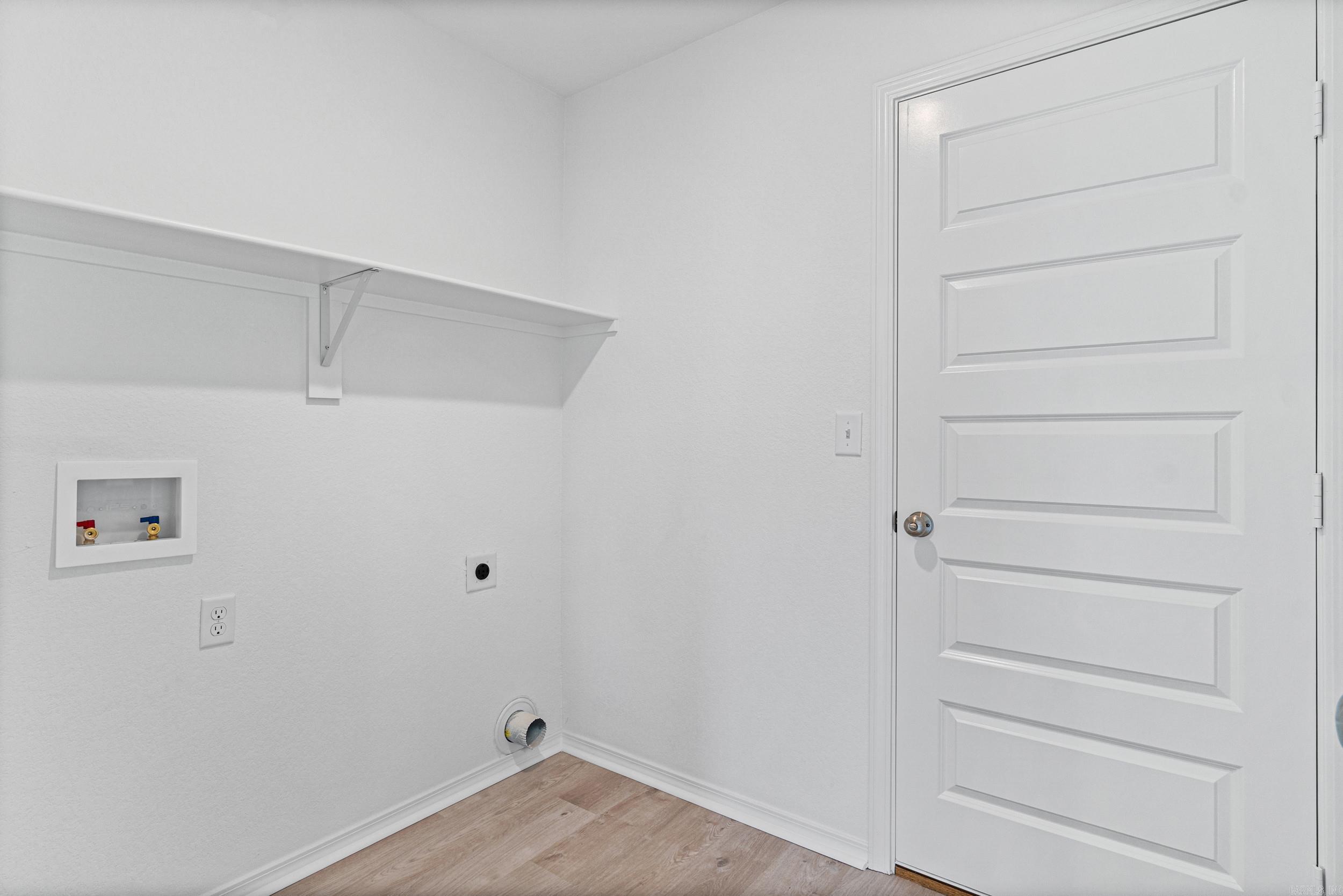 DEERFIELD ESTATES - Residential