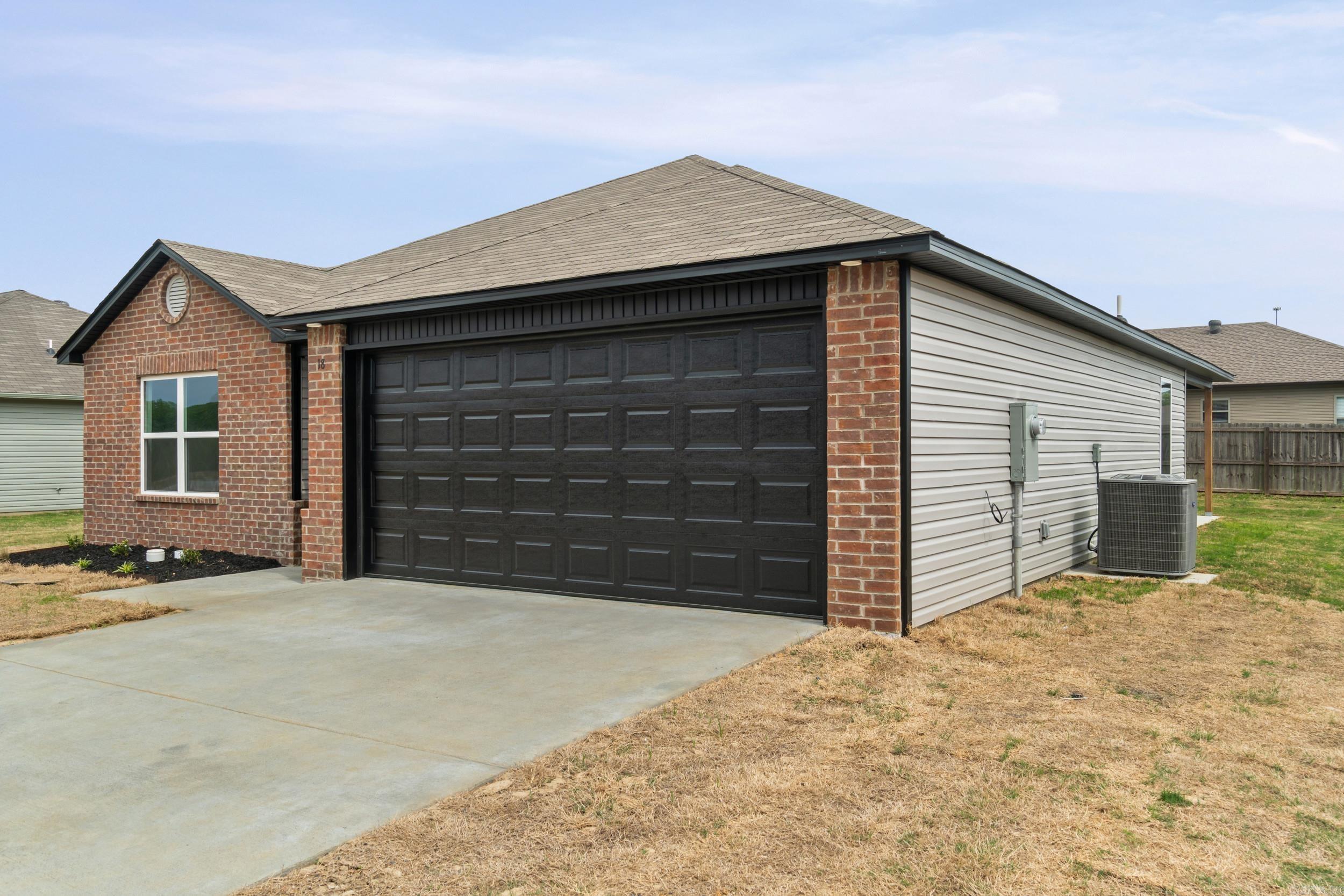 DEERFIELD ESTATES - Residential