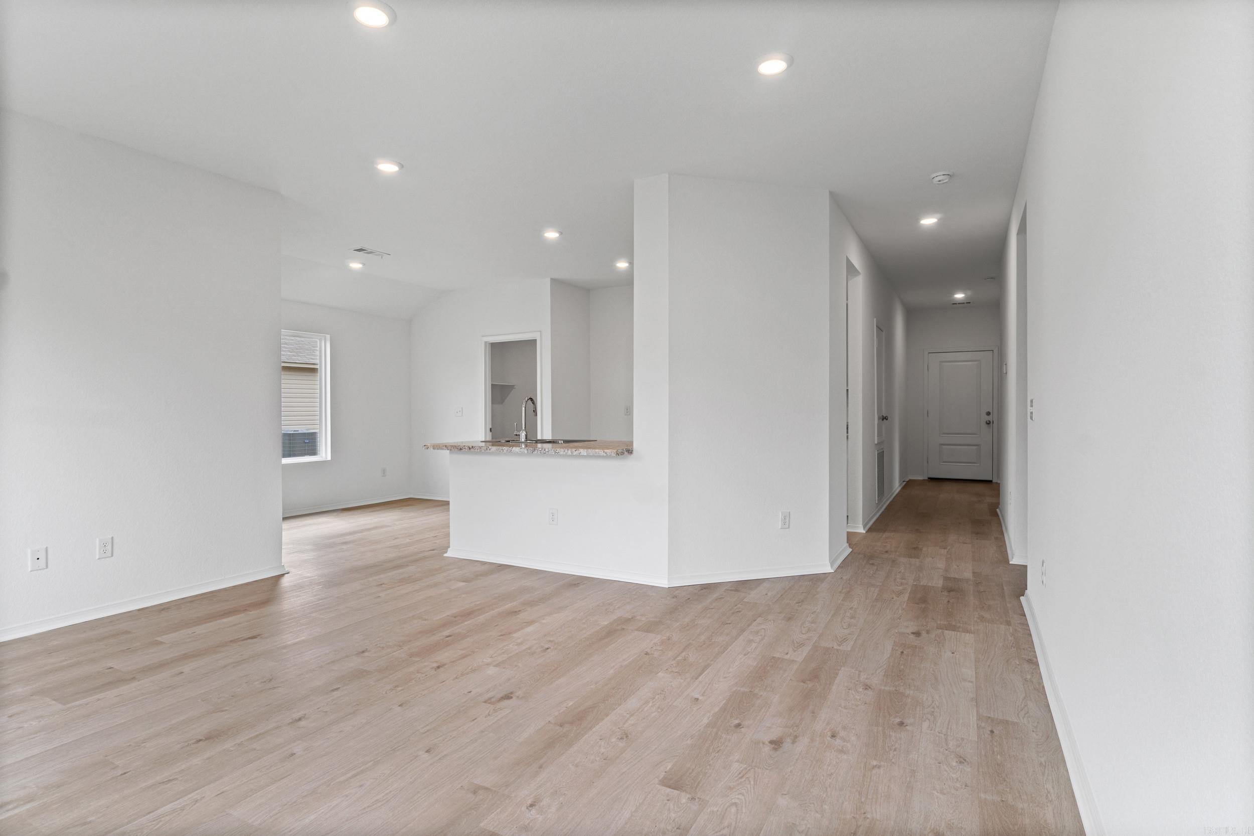 DEERFIELD ESTATES - Residential