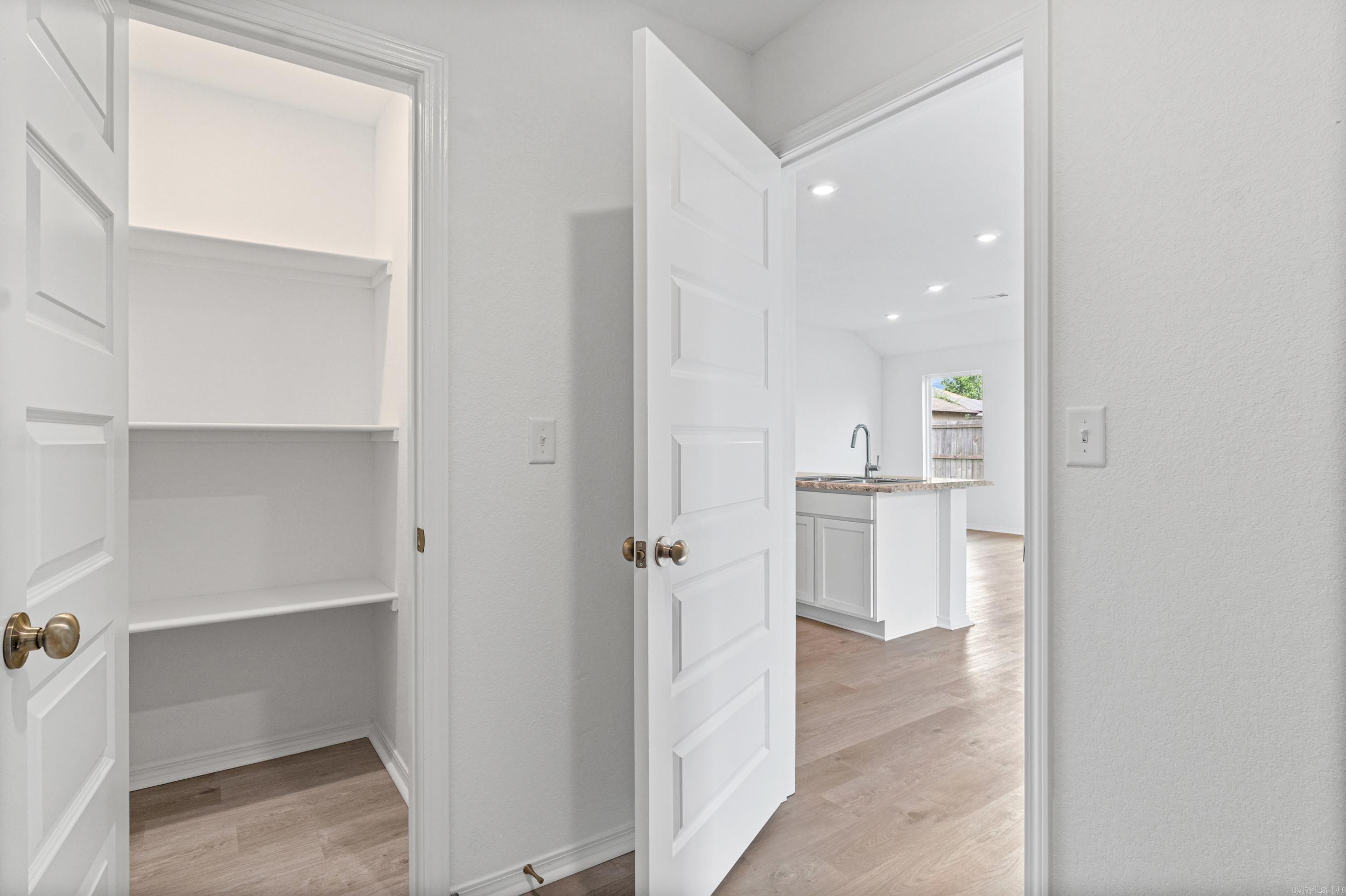 DEERFIELD ESTATES - Residential