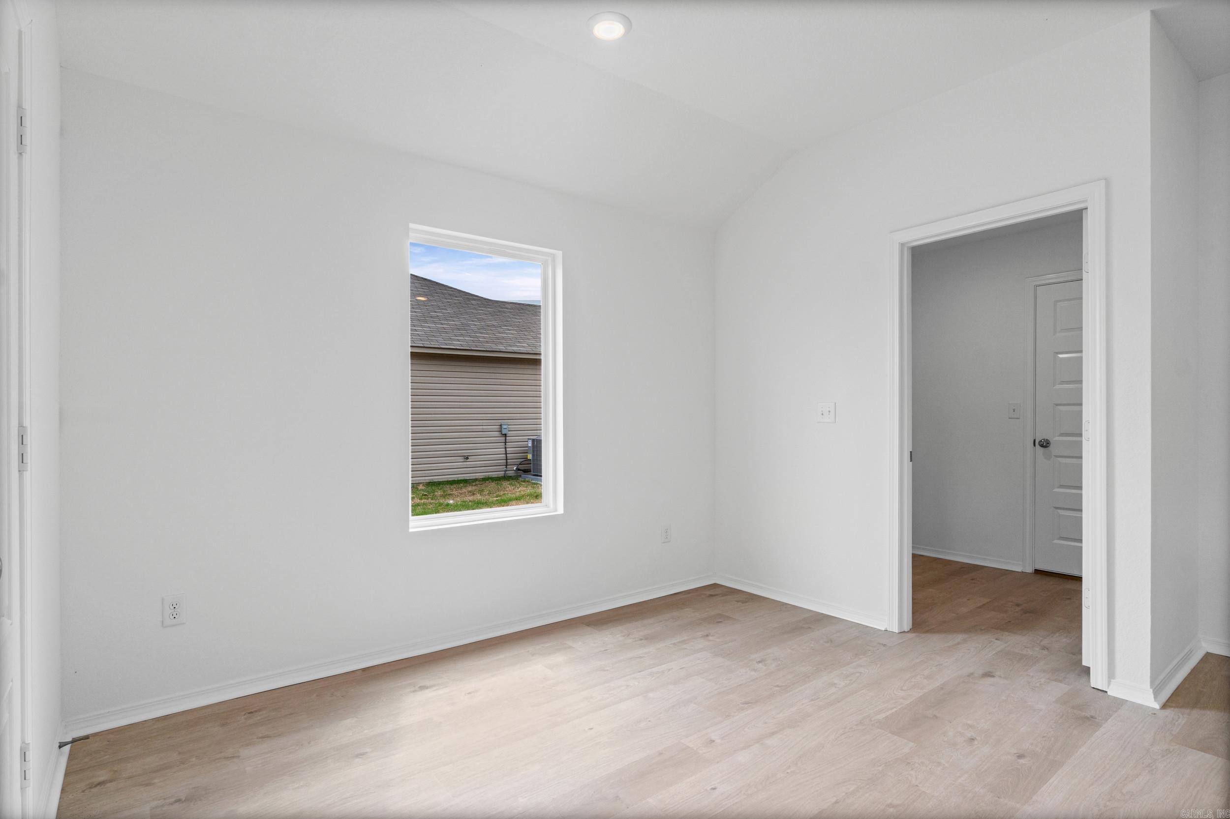 DEERFIELD ESTATES - Residential