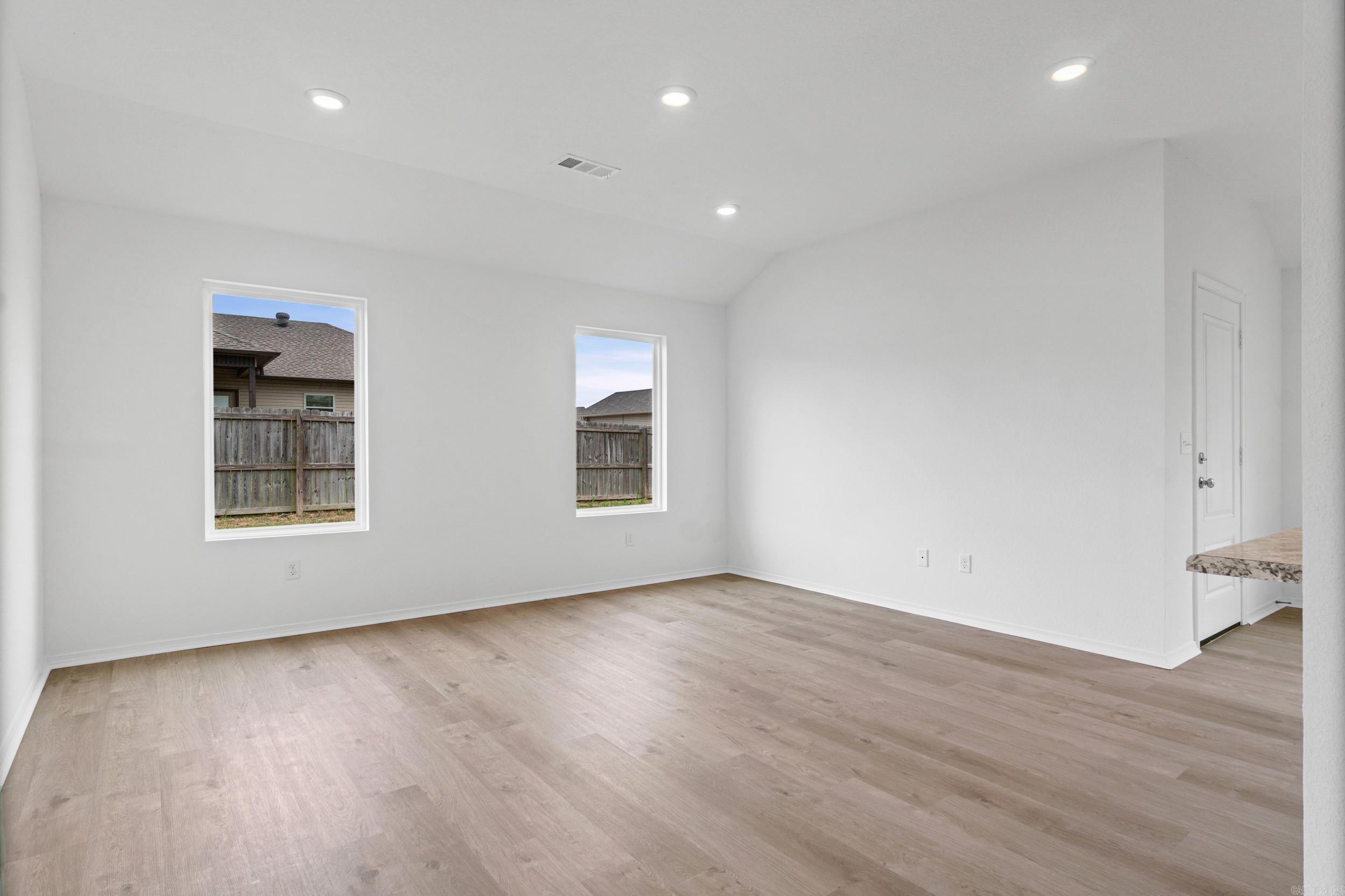 DEERFIELD ESTATES - Residential