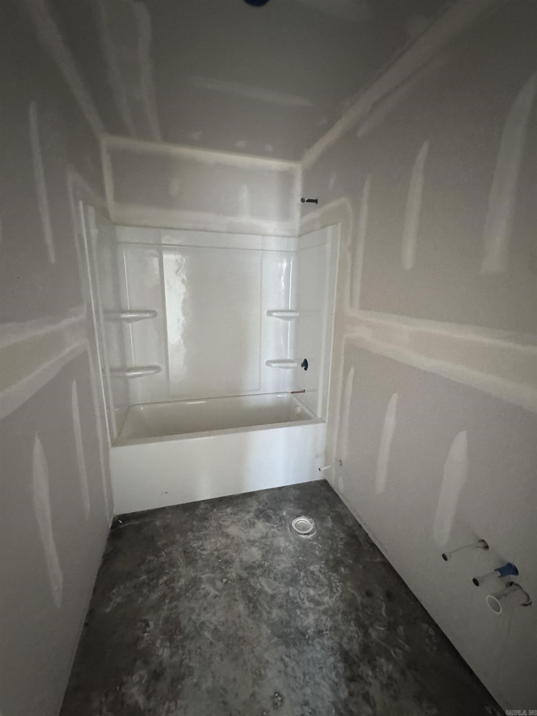 DEERFIELD ESTATES - Residential