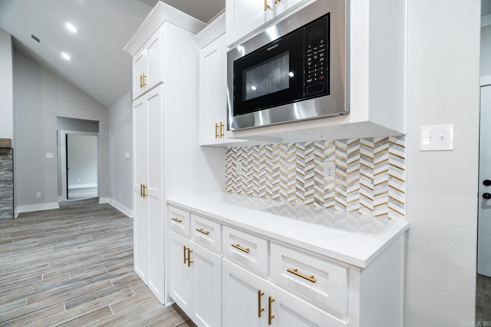 HIDDEN VALLEY ESTATES - Residential