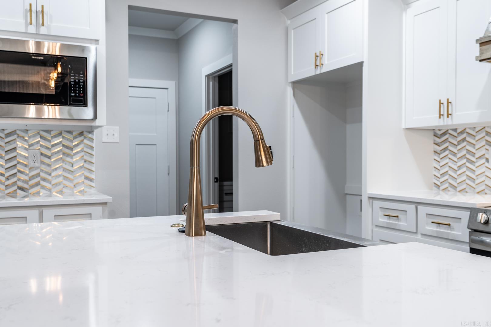 HIDDEN VALLEY ESTATES - Residential