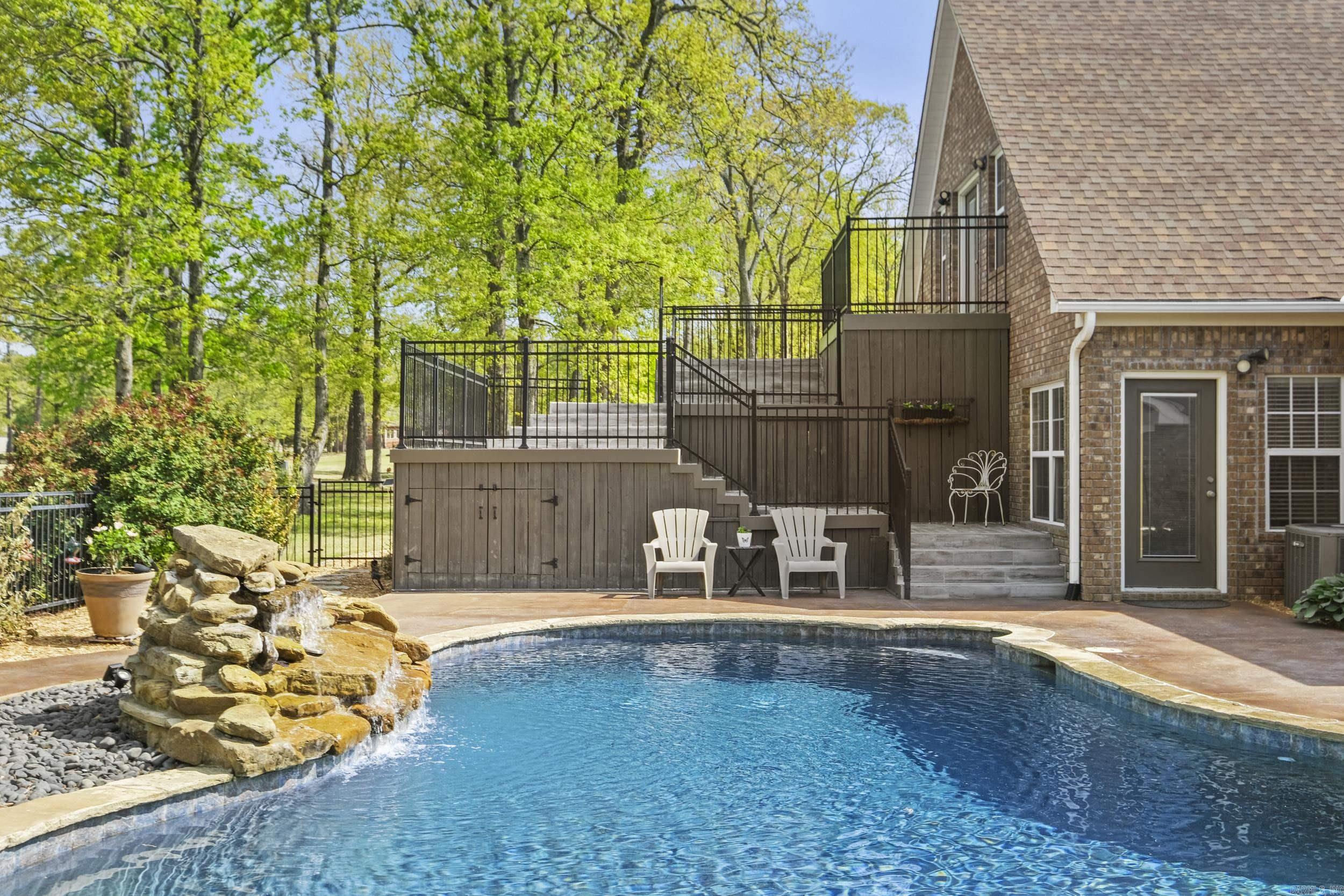 GREYSTONE - Residential