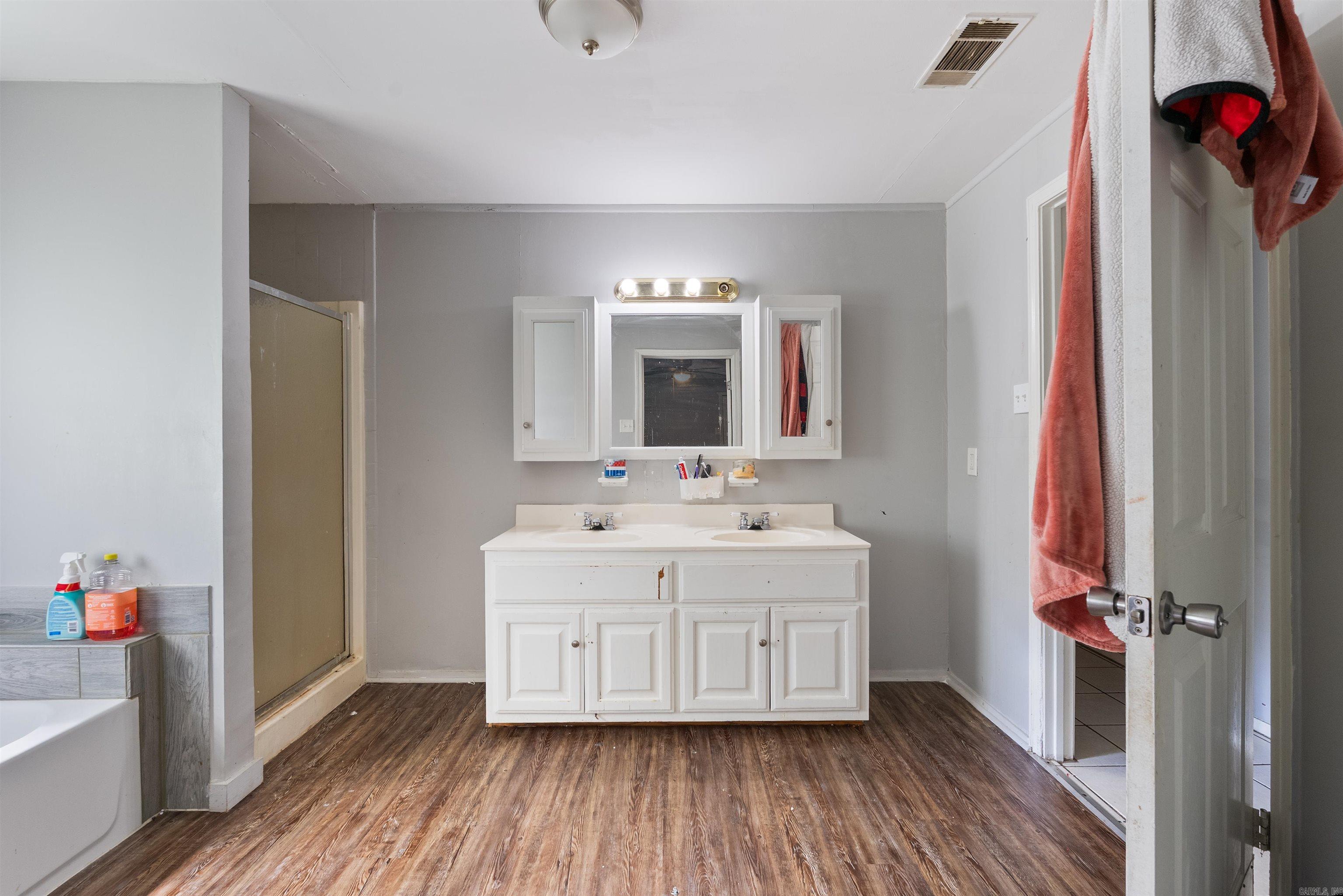 FAIRFIELD COVE - Residential