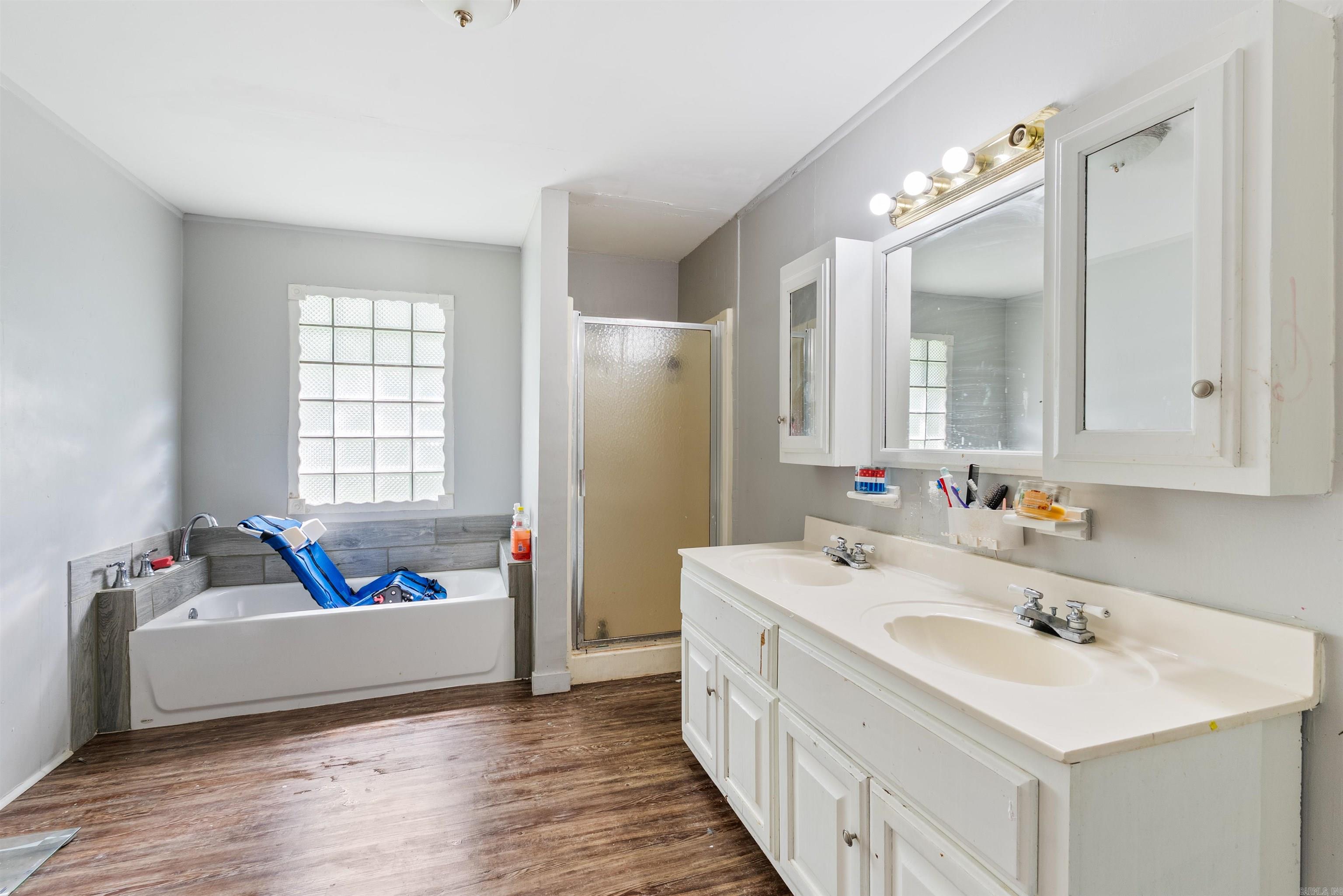 FAIRFIELD COVE - Residential