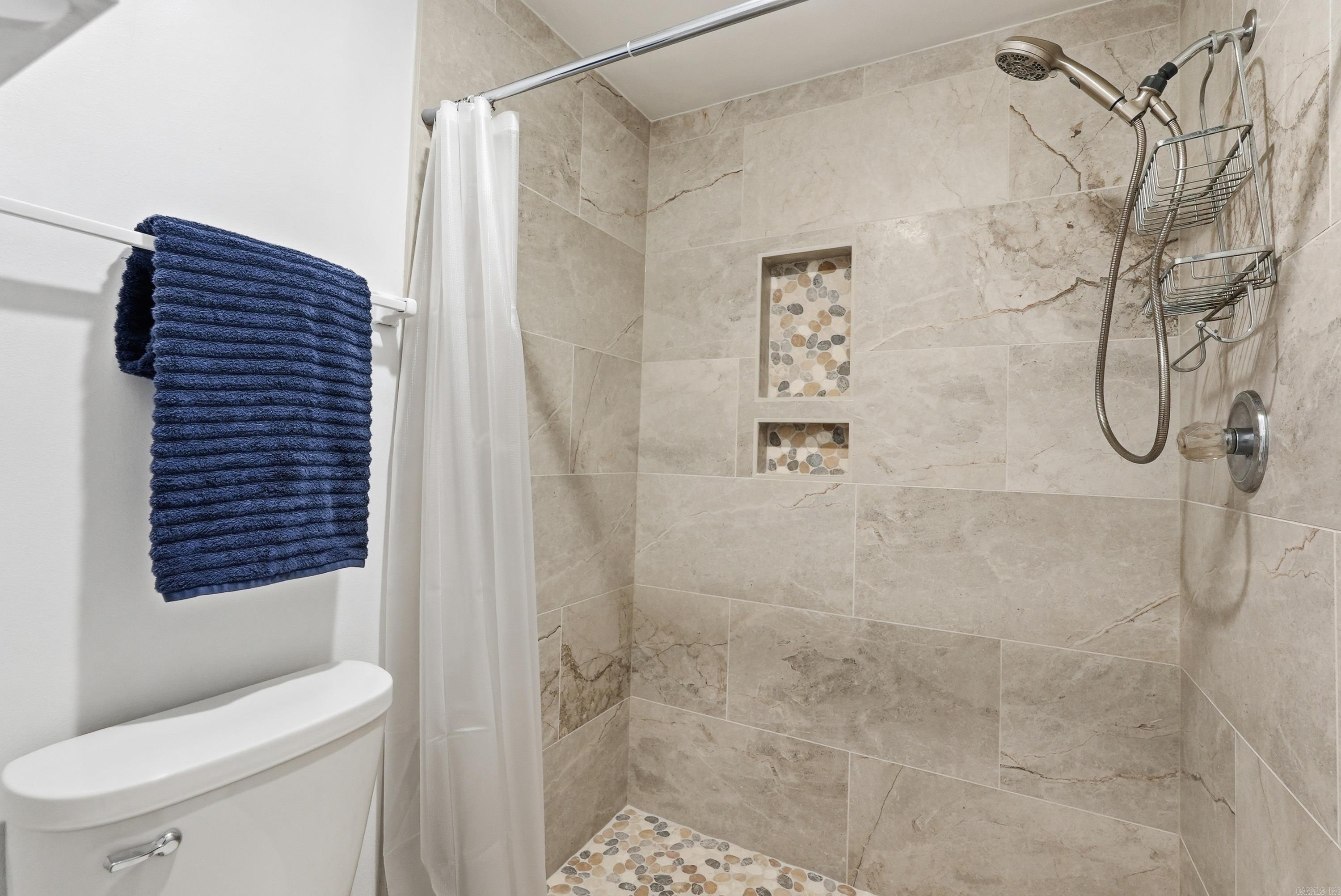 CASTLE RIDGE - Residential