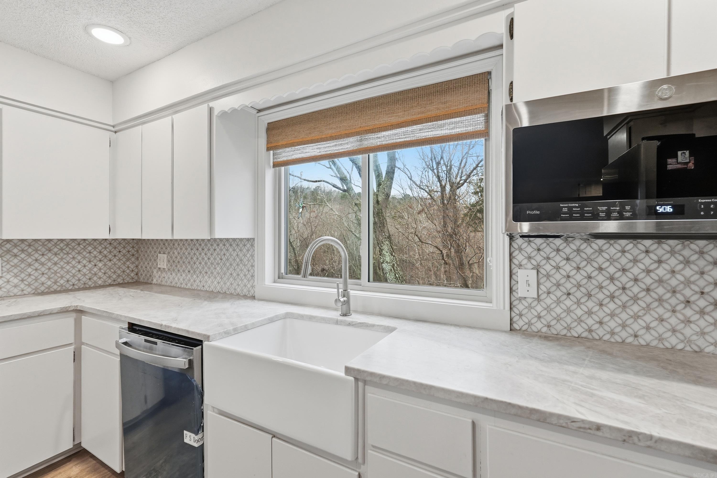 CASTLE RIDGE - Residential