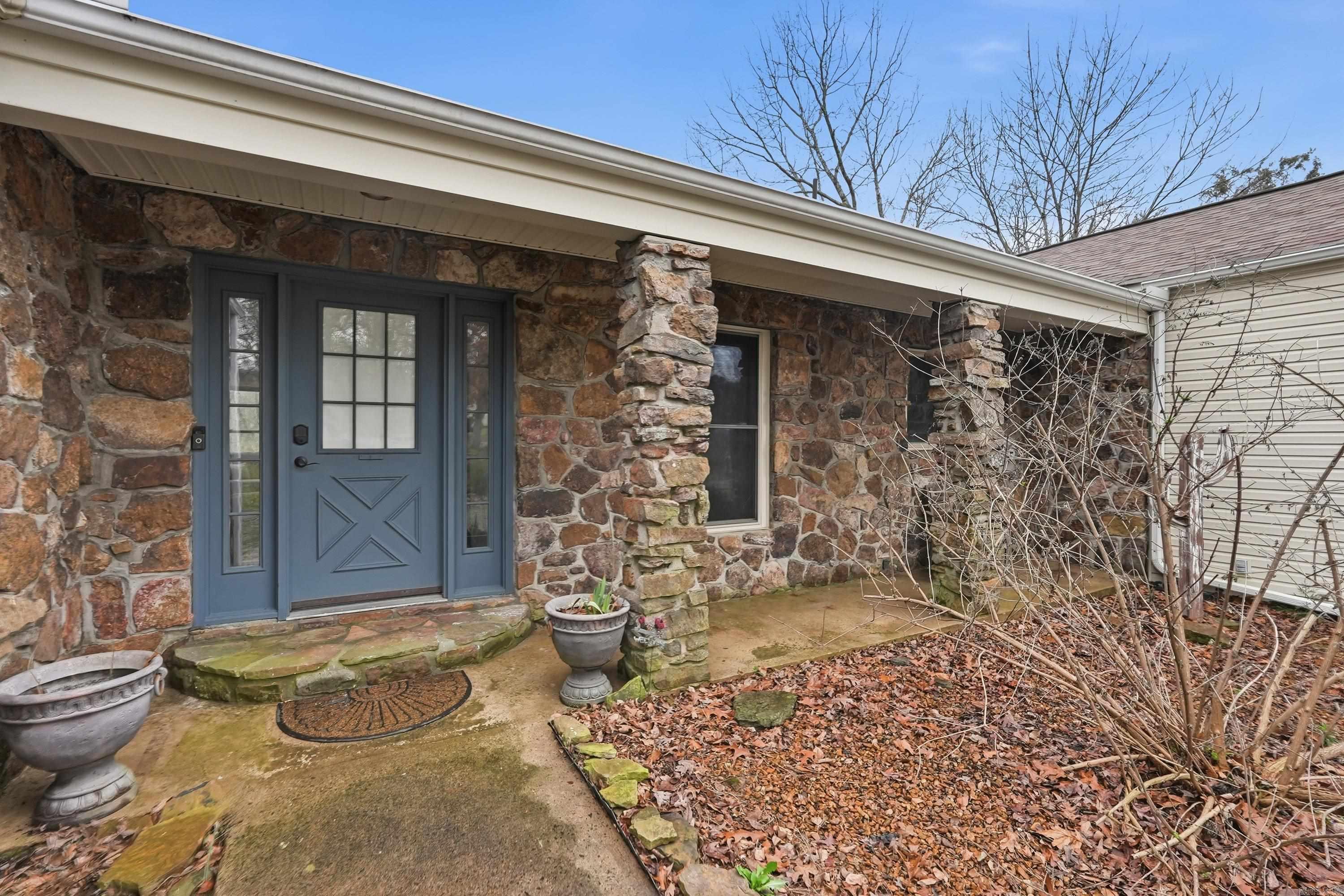 CASTLE RIDGE - Residential