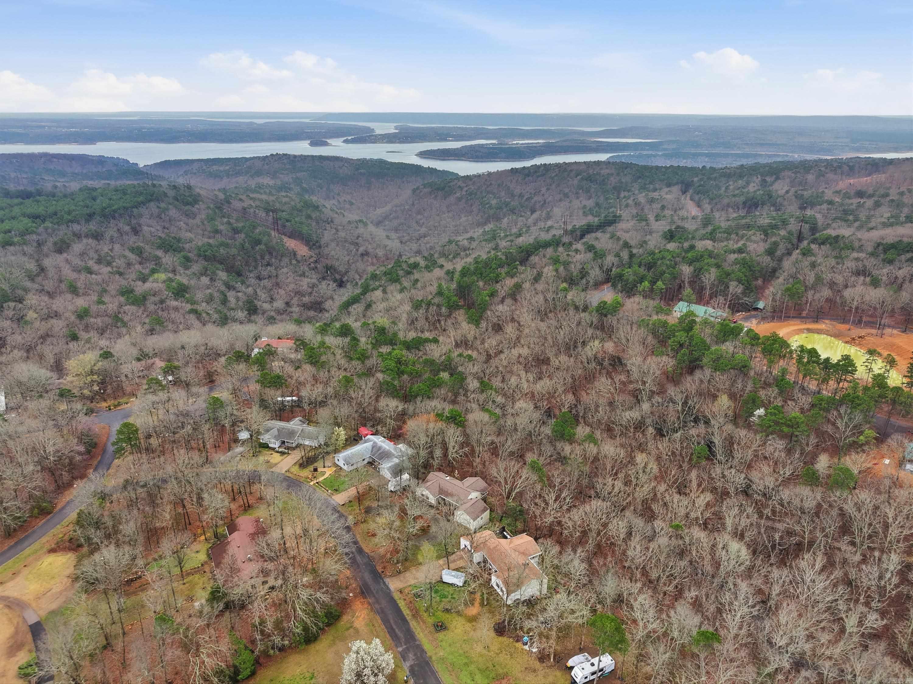 CASTLE RIDGE - Residential