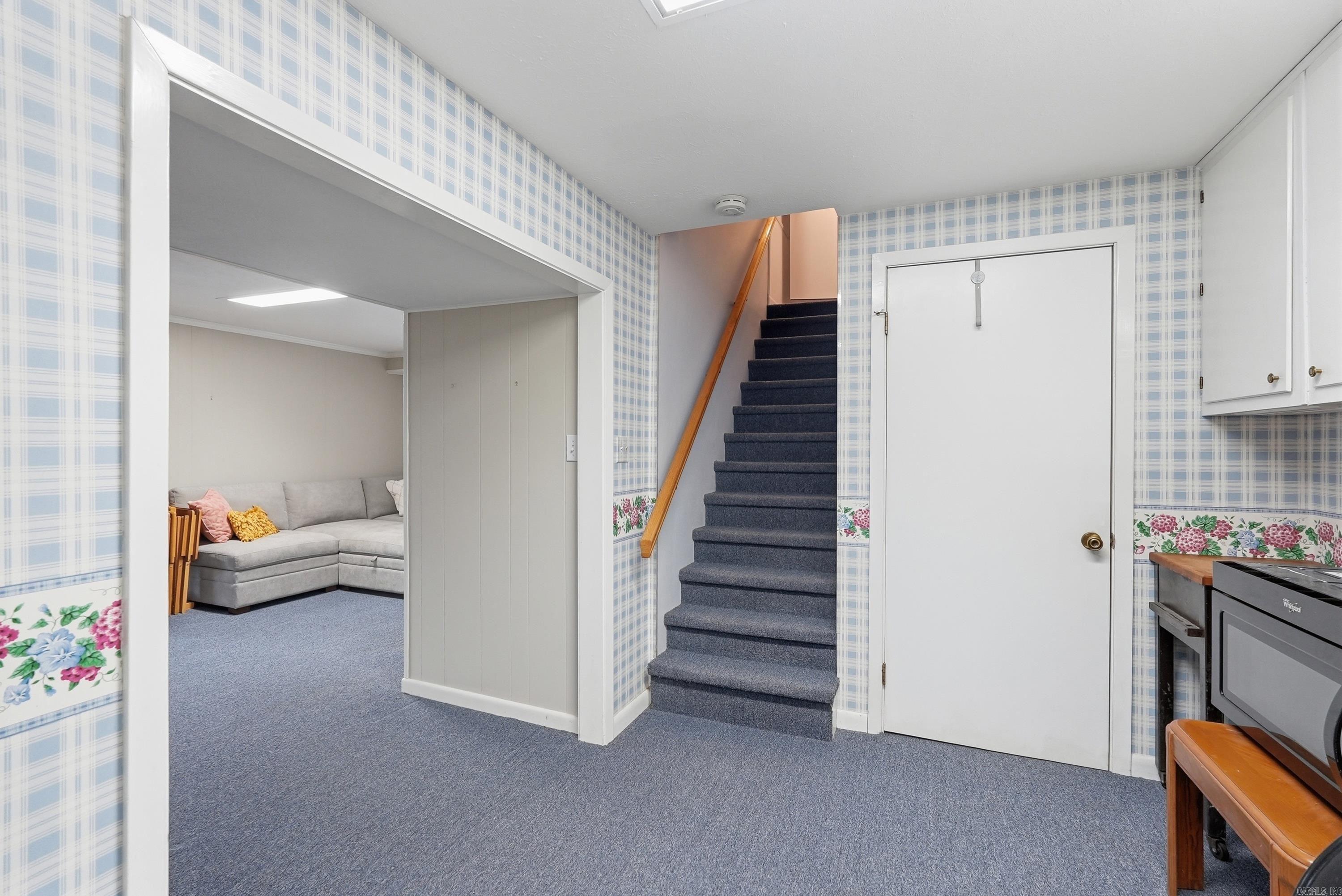 CASTLE RIDGE - Residential