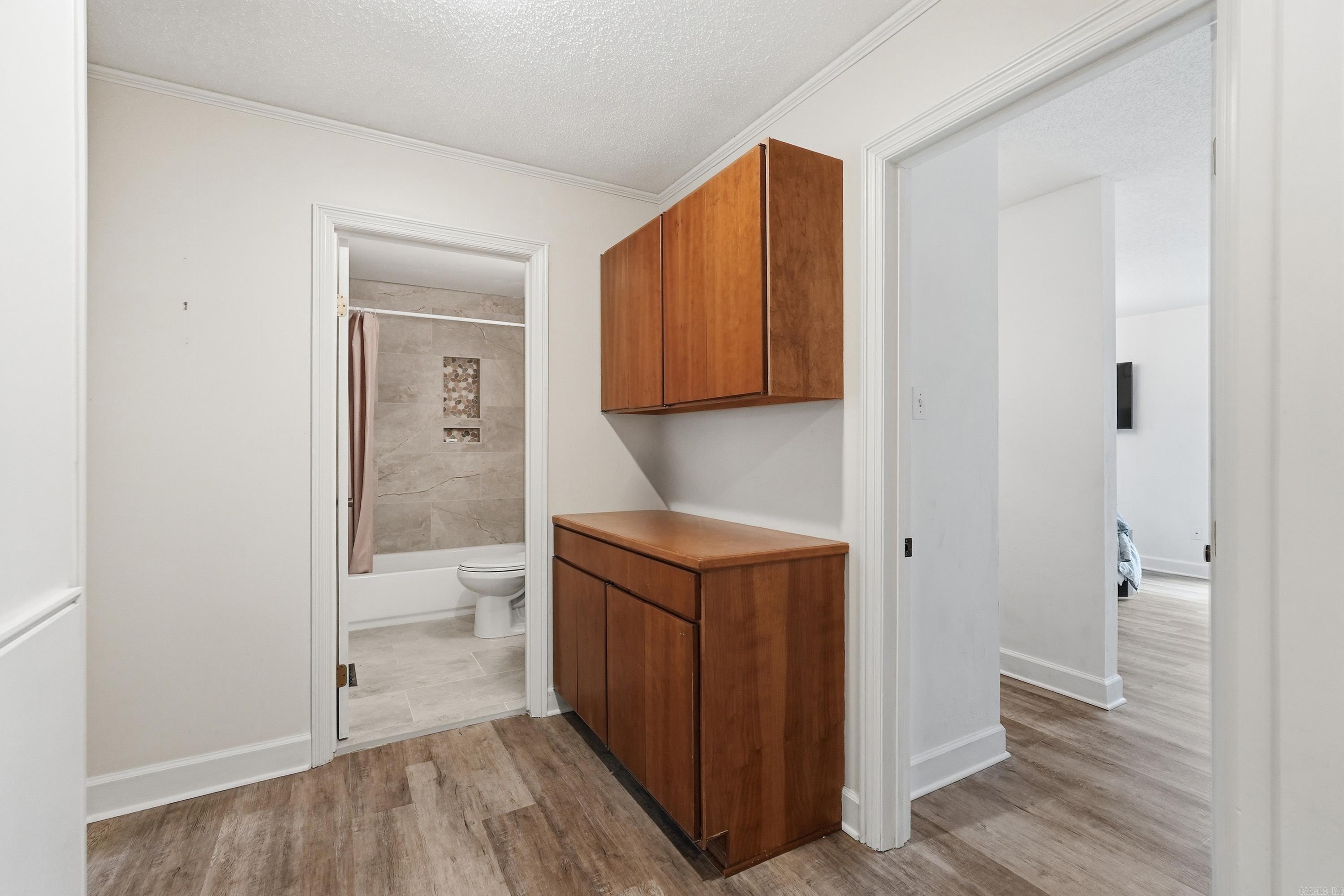 CASTLE RIDGE - Residential