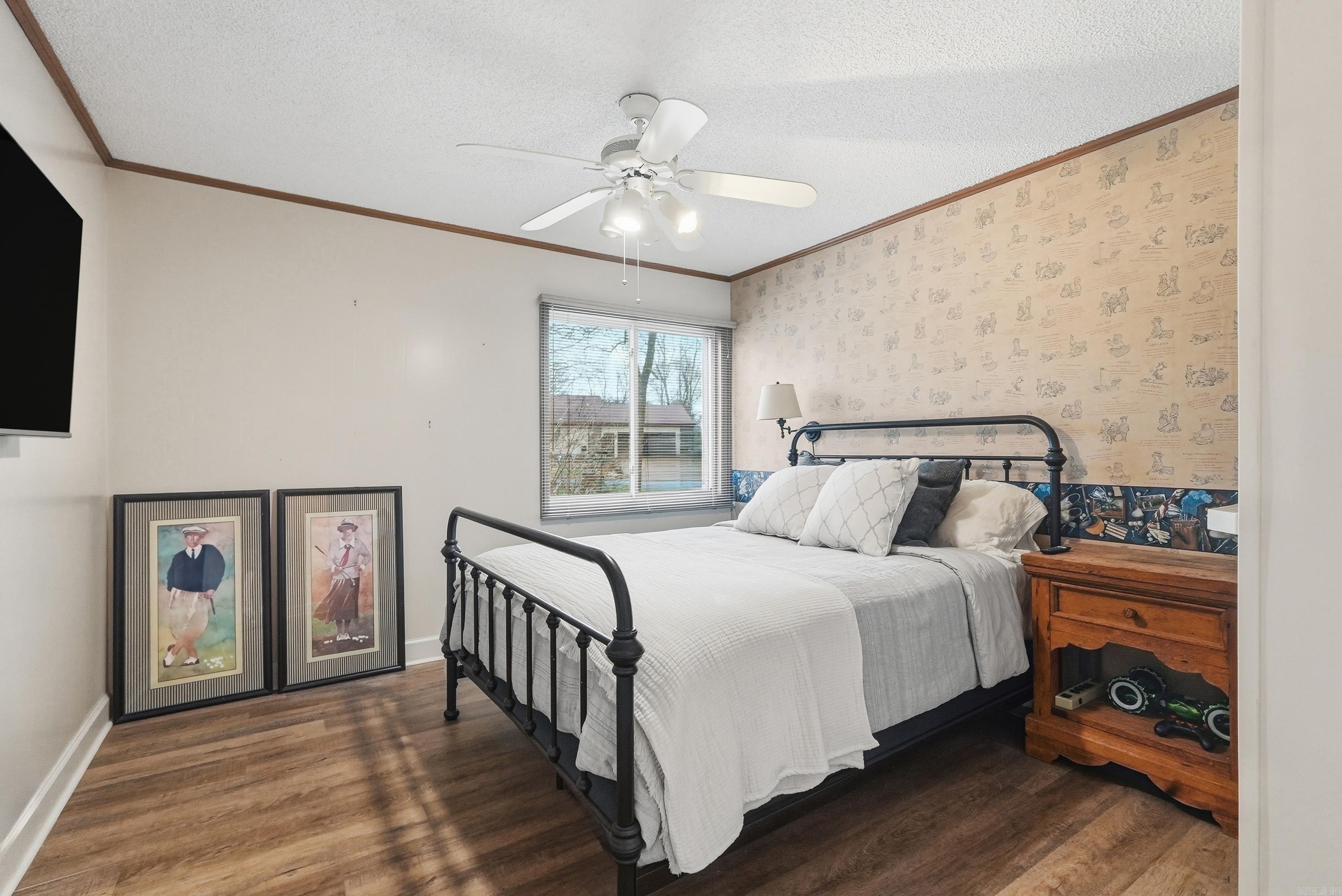 CASTLE RIDGE - Residential