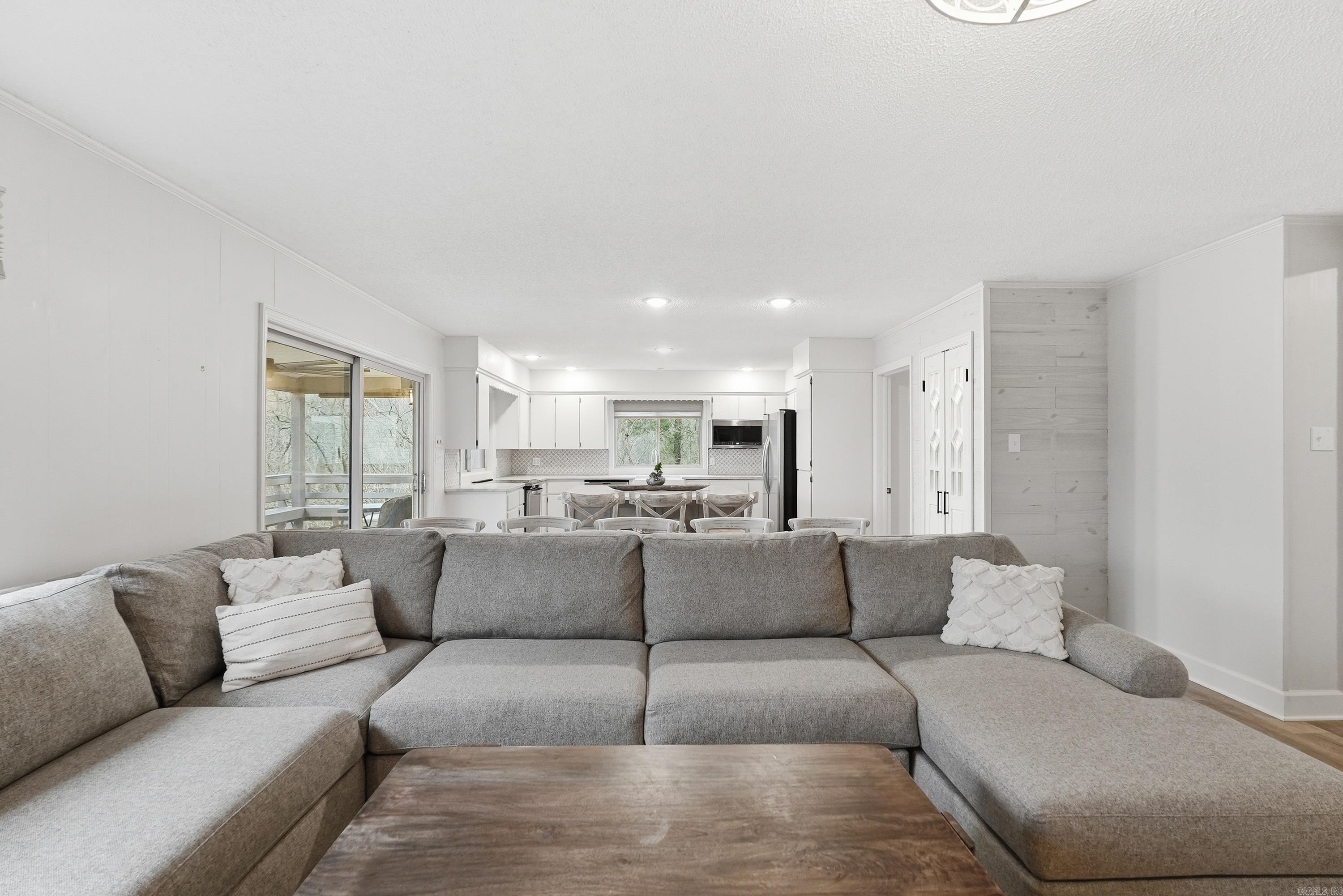 CASTLE RIDGE - Residential