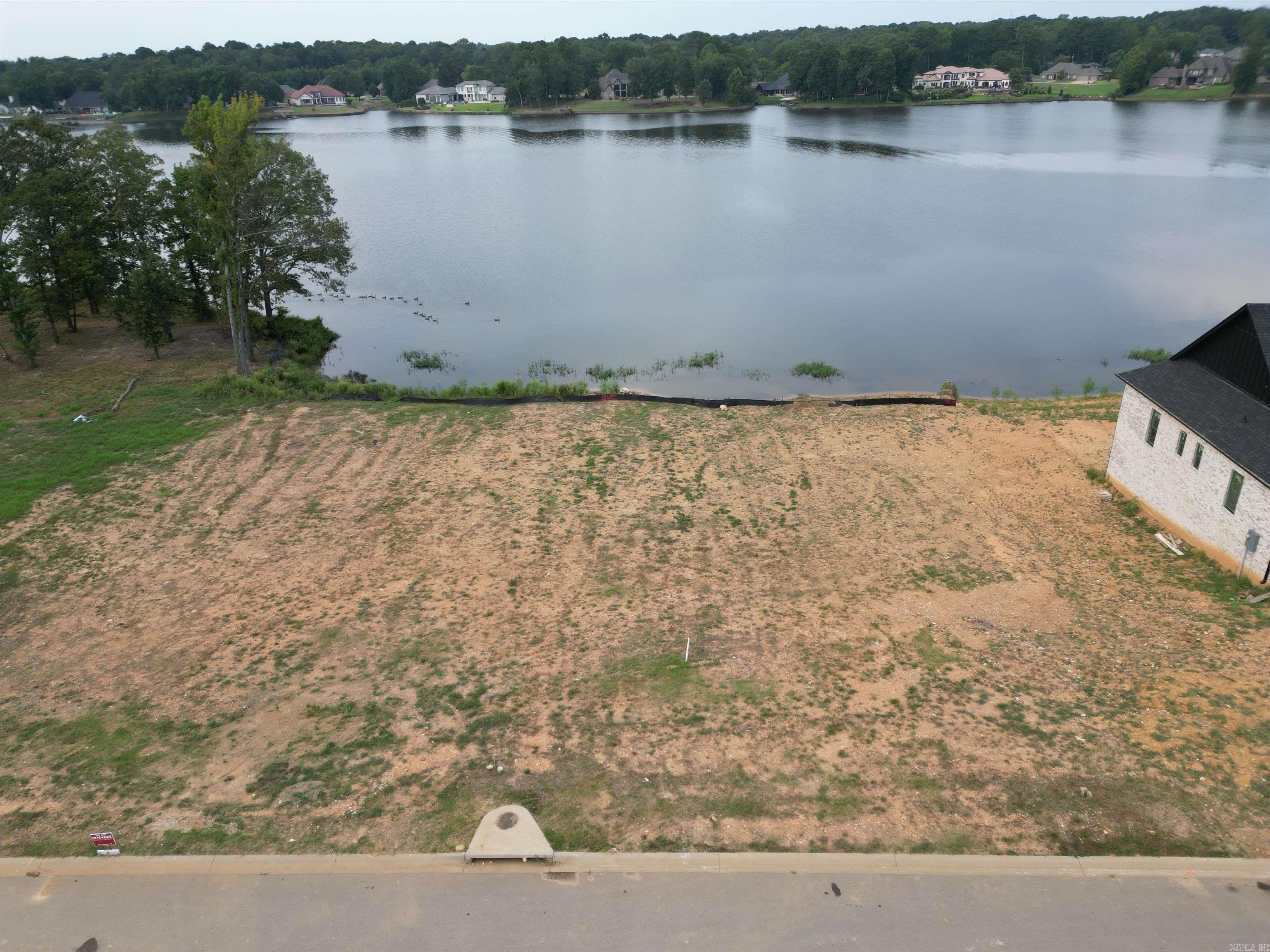 Severn Landing @ Hurricane Lake - Land