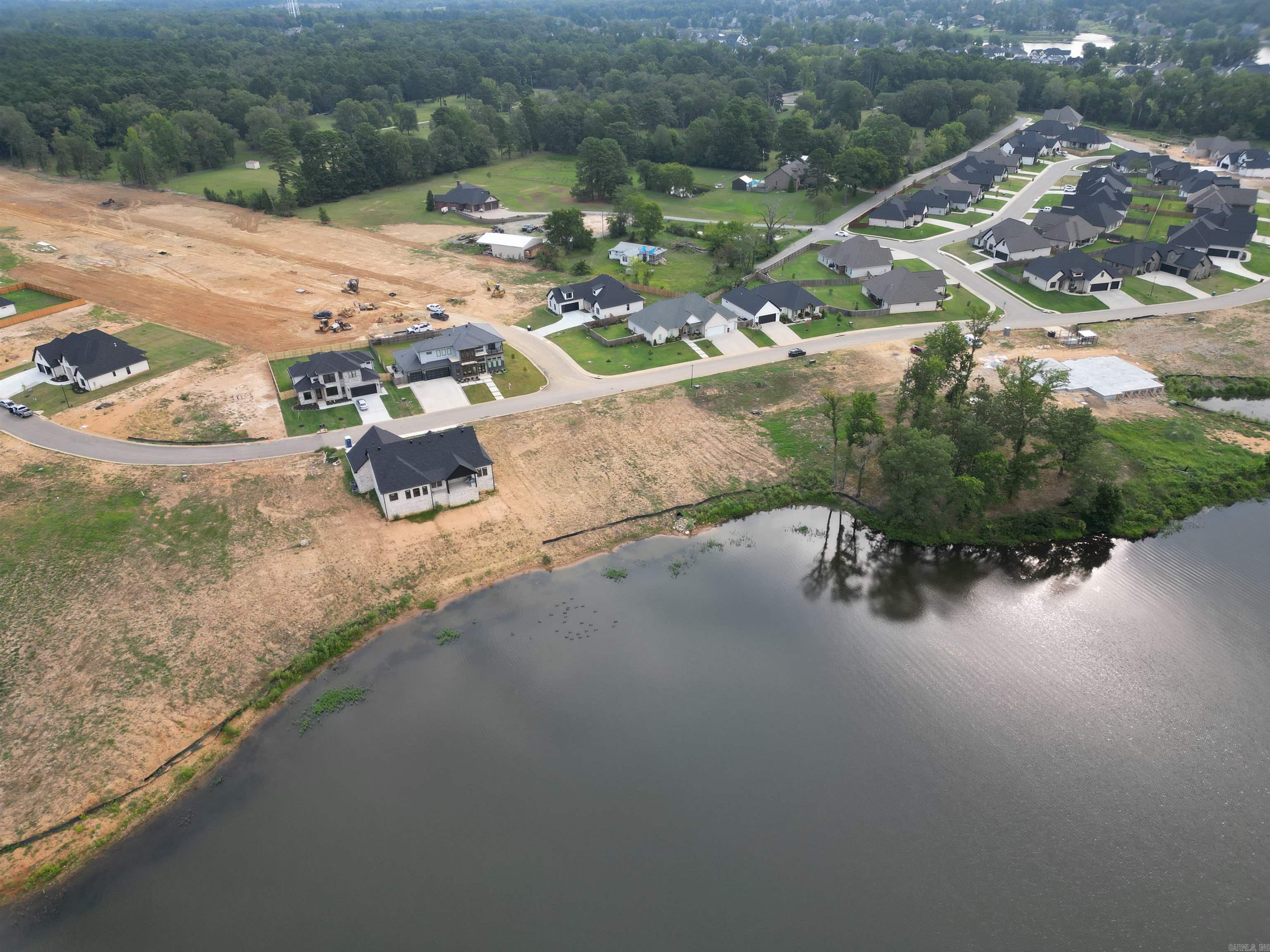 Severn Landing @ Hurricane Lake - Land