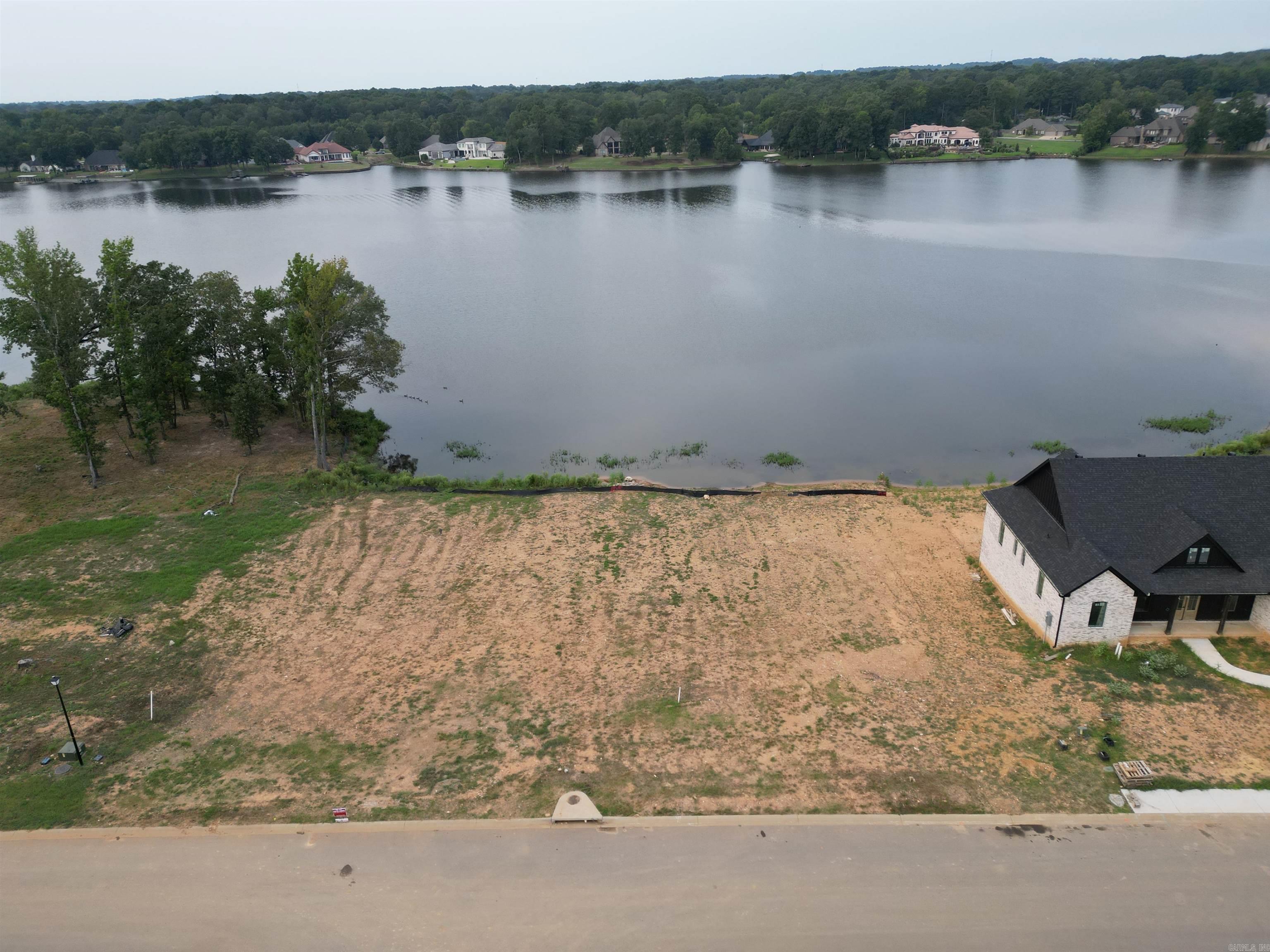 Severn Landing @ Hurricane Lake - Land