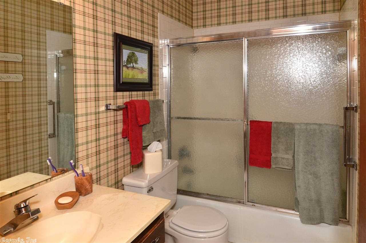 Madrid Courts - Residential