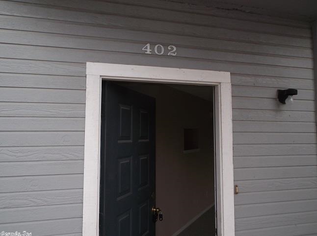 This is a great condo with new carpet, new range, microwave and sink. This property has a nice fire place with a private patio and is close to major shopping, entertainment.