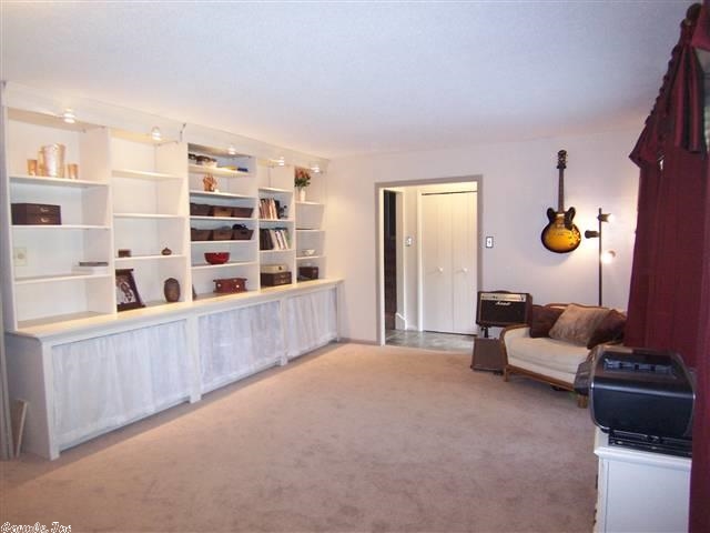 Walton Heights - Residential