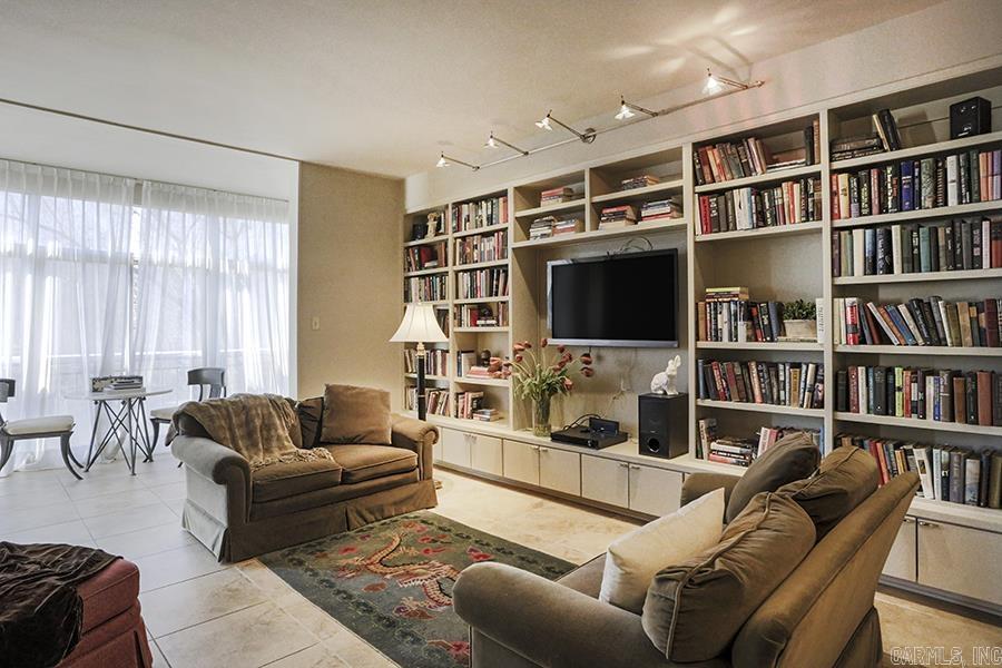 WESTRIVER TOWERS HPR - Residential