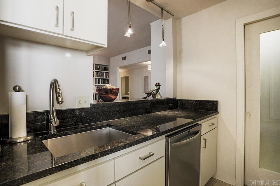 WESTRIVER TOWERS HPR - Residential