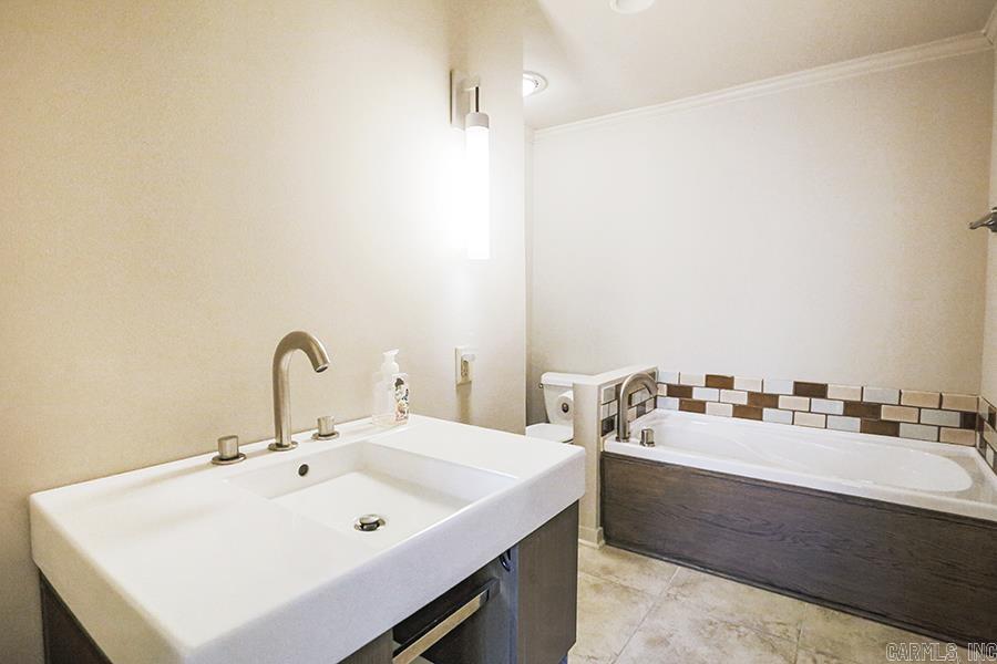 WESTRIVER TOWERS HPR - Residential