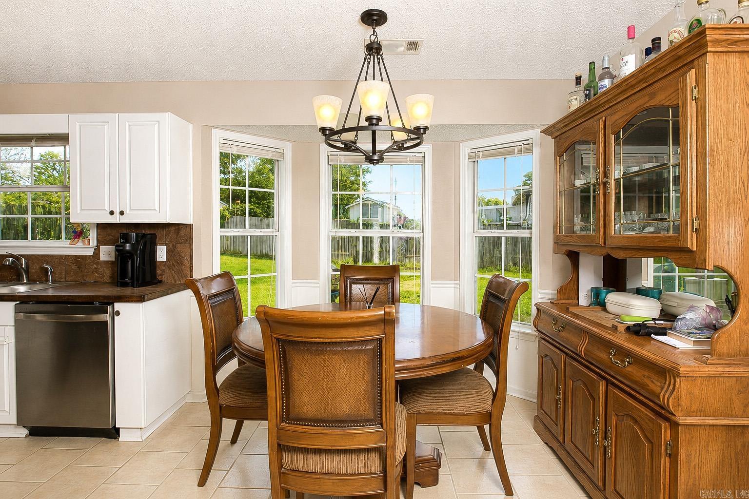 HONEYSUCKLE HILLS ADD - Residential