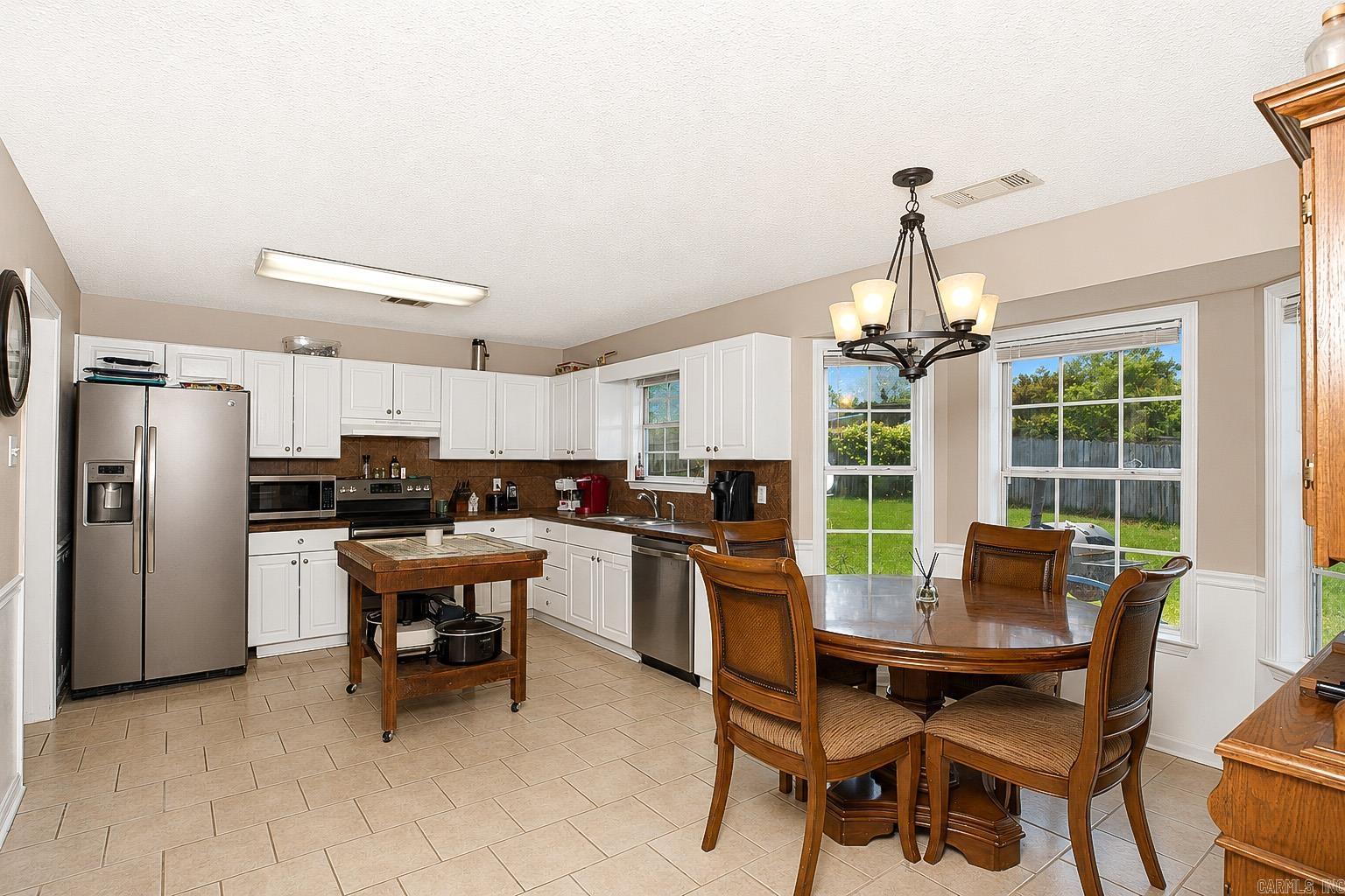 HONEYSUCKLE HILLS ADD - Residential