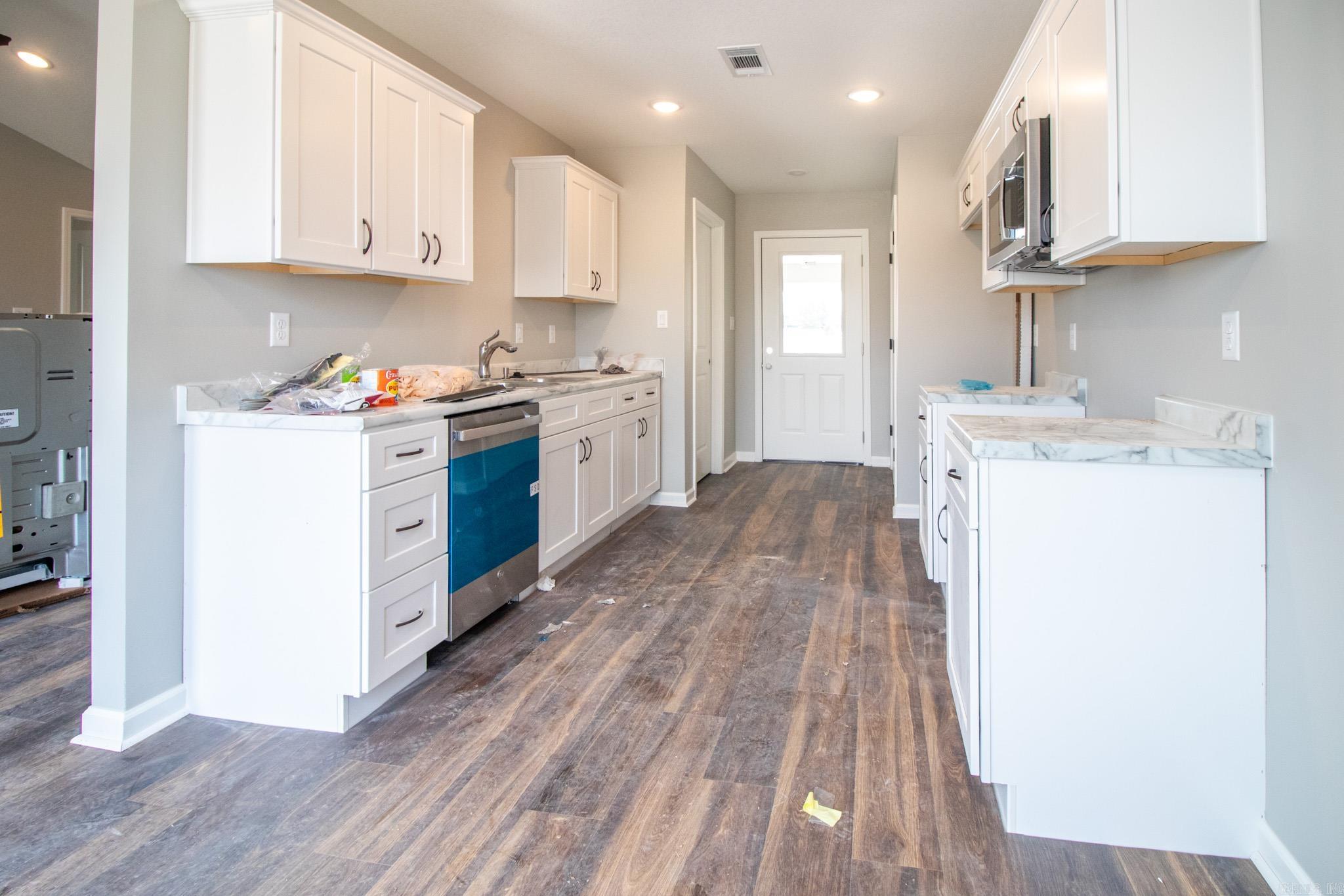 Lakewood Landing - Residential