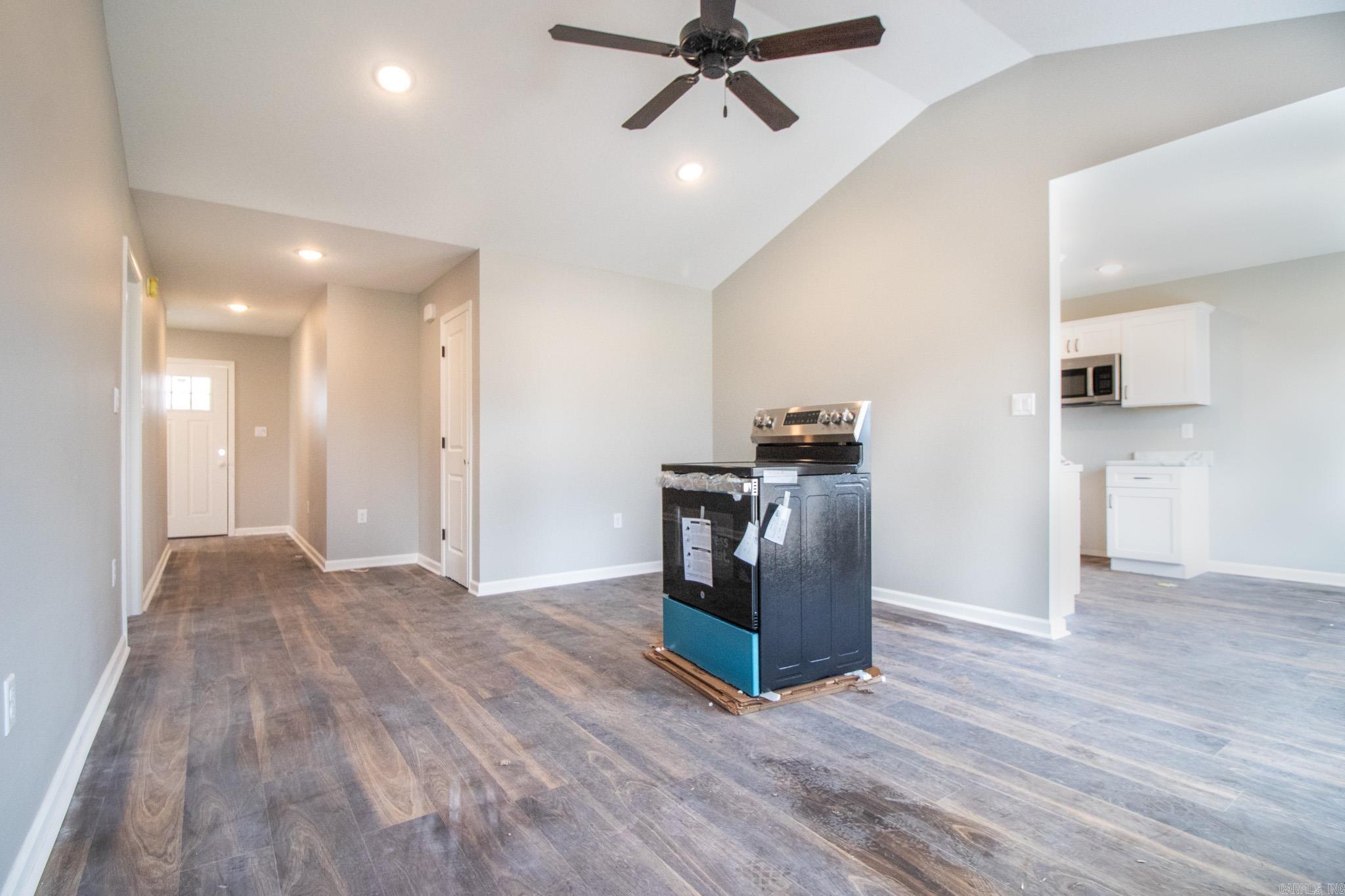 Lakewood Landing - Residential