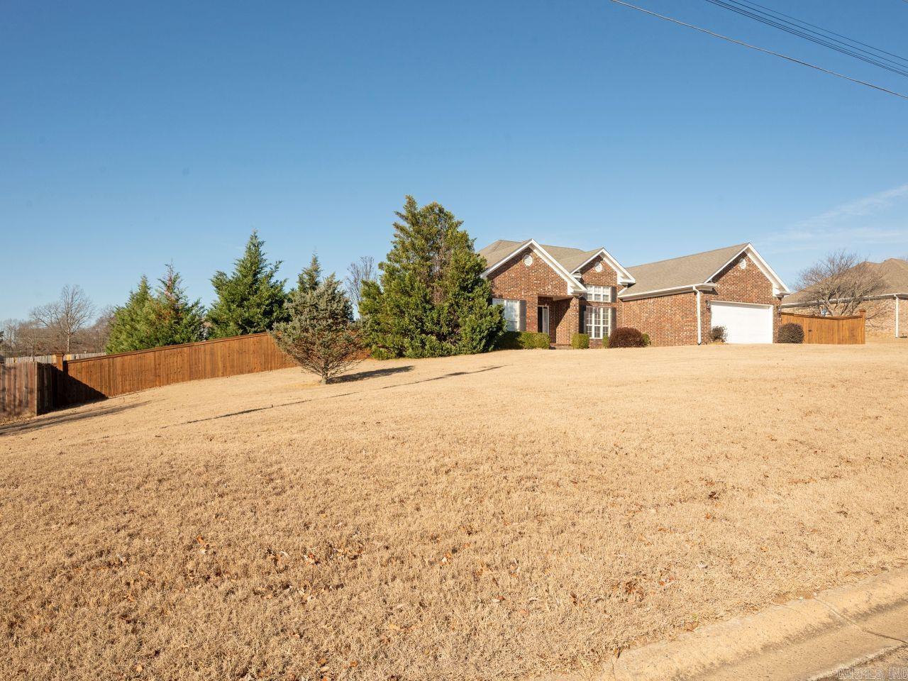 TRIPLE J ESTATES - Residential