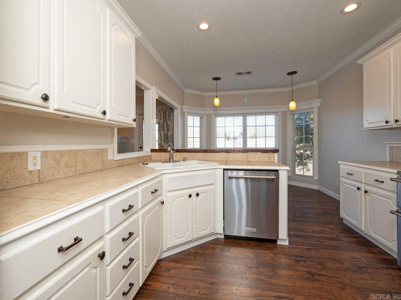 TRIPLE J ESTATES - Residential