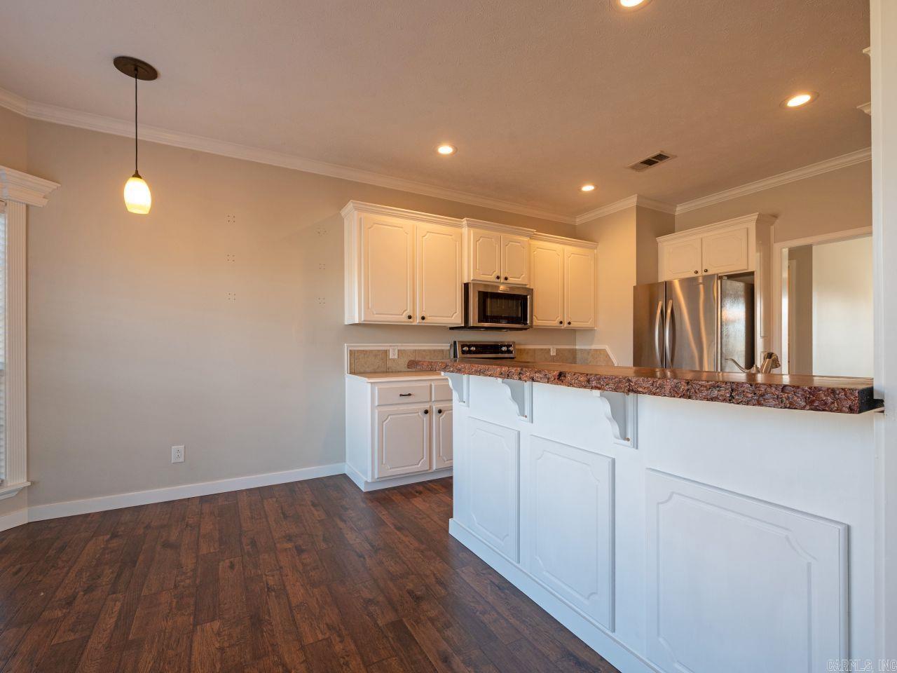 TRIPLE J ESTATES - Residential