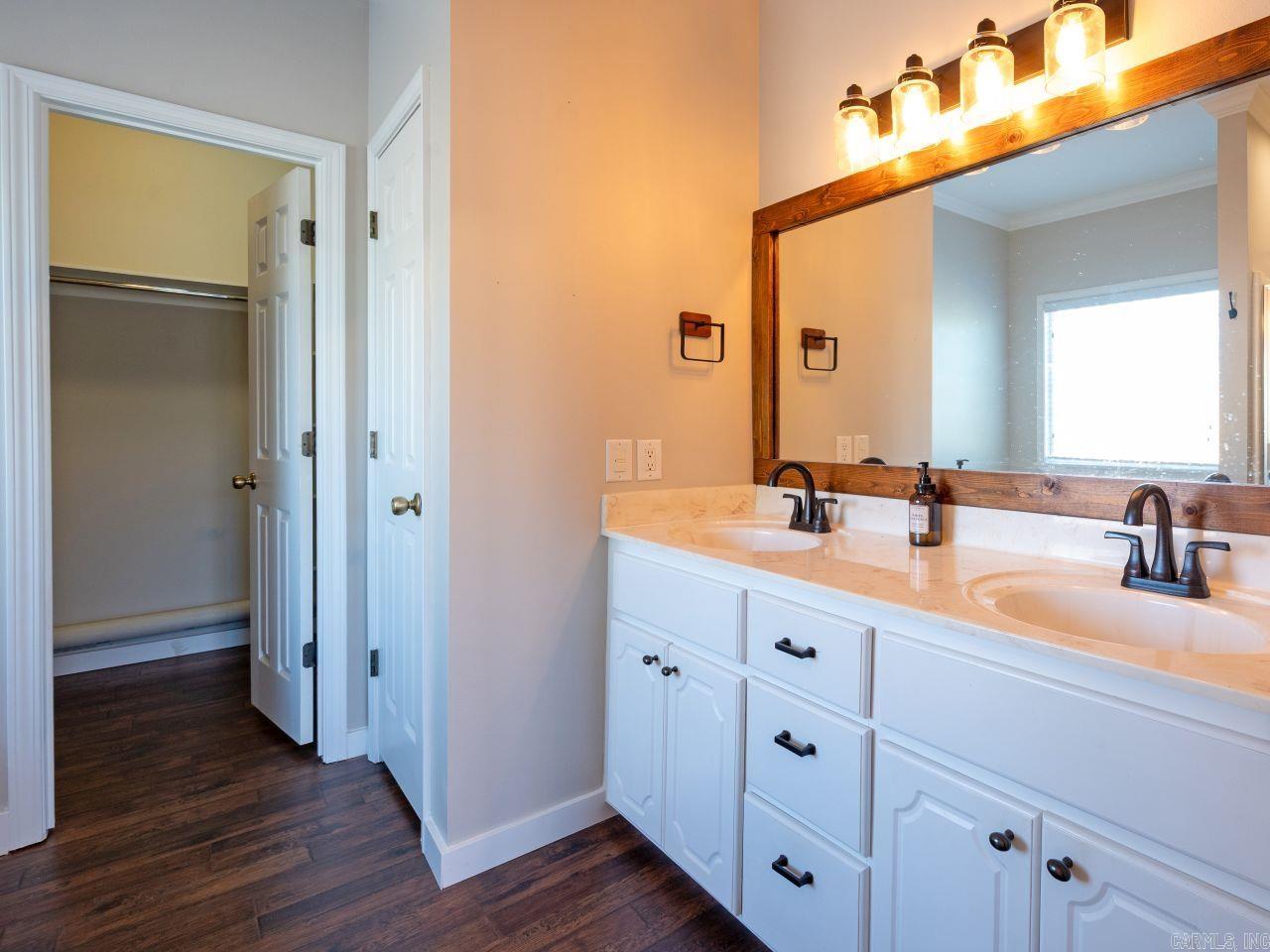 TRIPLE J ESTATES - Residential