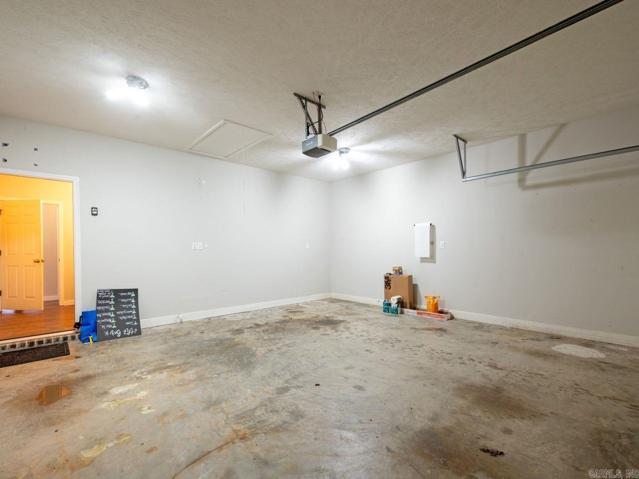 TRIPLE J ESTATES - Residential