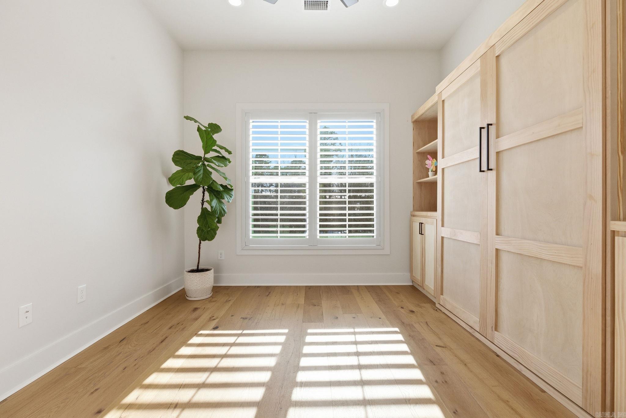 HURRICANE LAKE EST - Residential