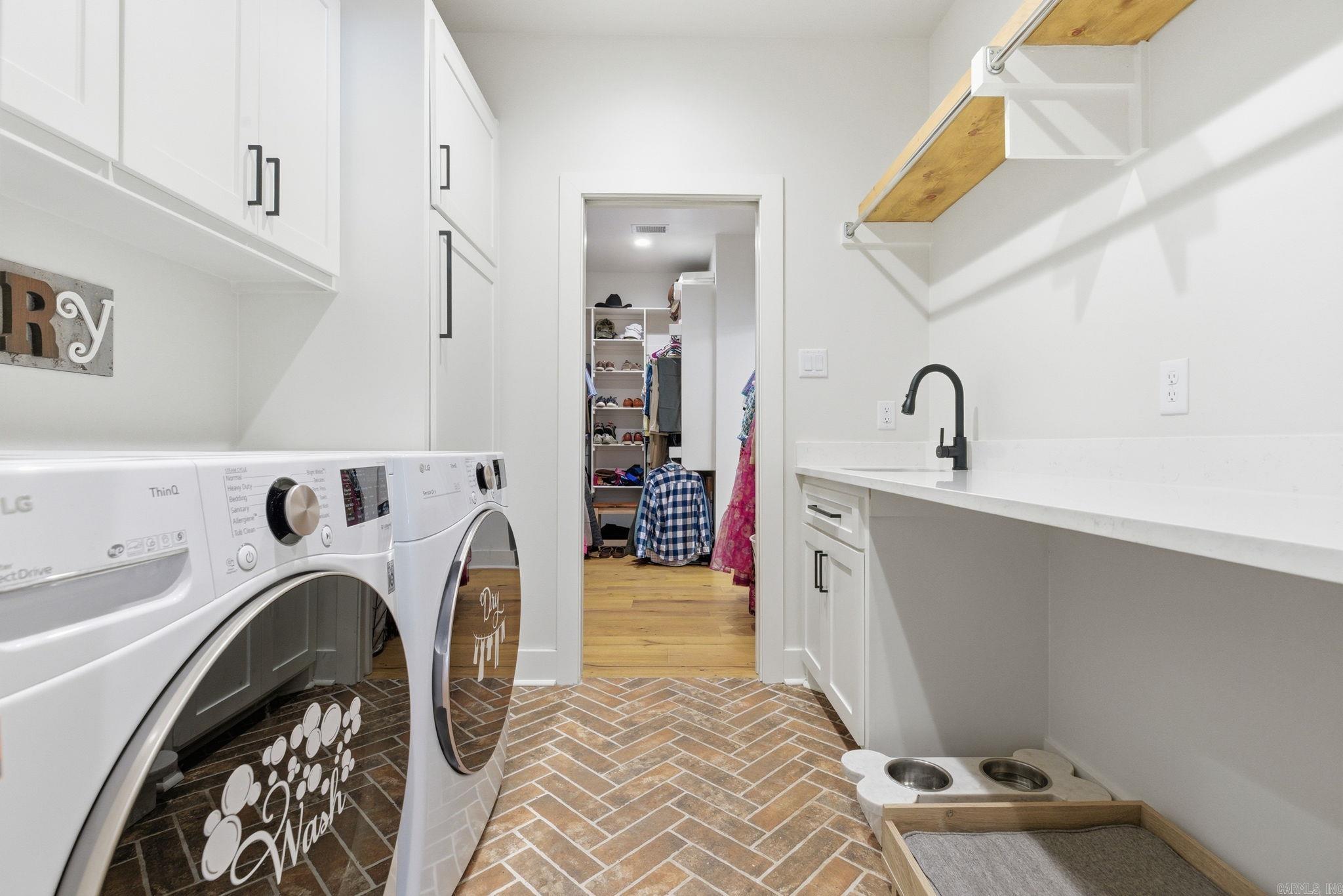 HURRICANE LAKE EST - Residential