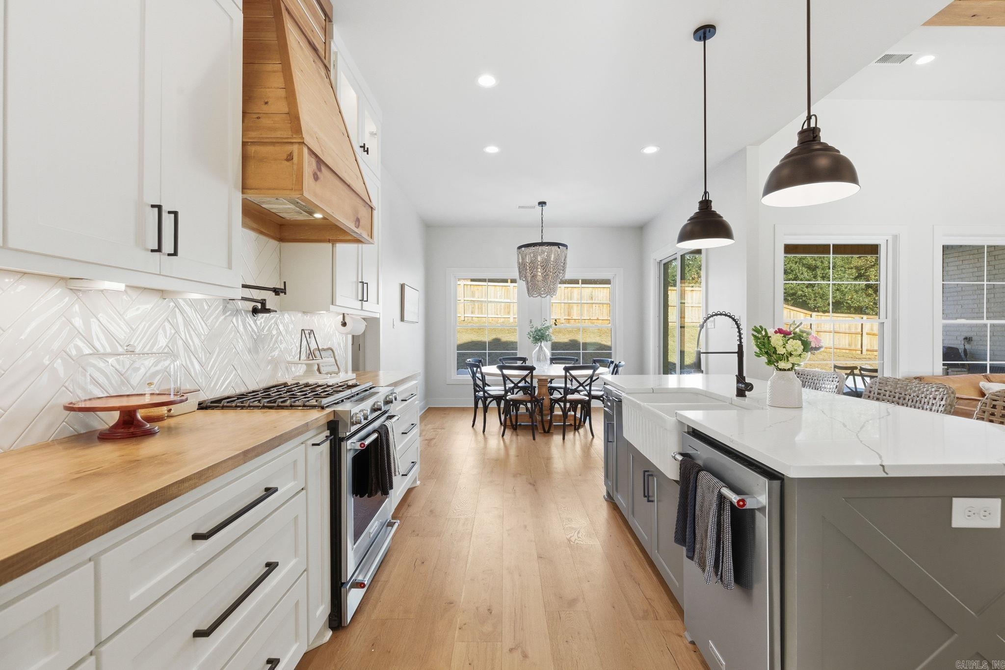 HURRICANE LAKE EST - Residential