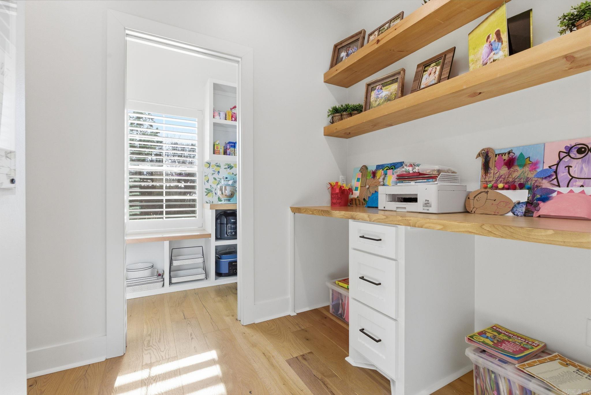 HURRICANE LAKE EST - Residential