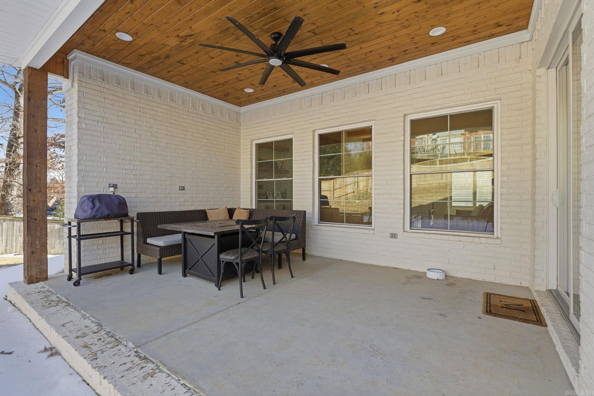 HURRICANE LAKE EST - Residential